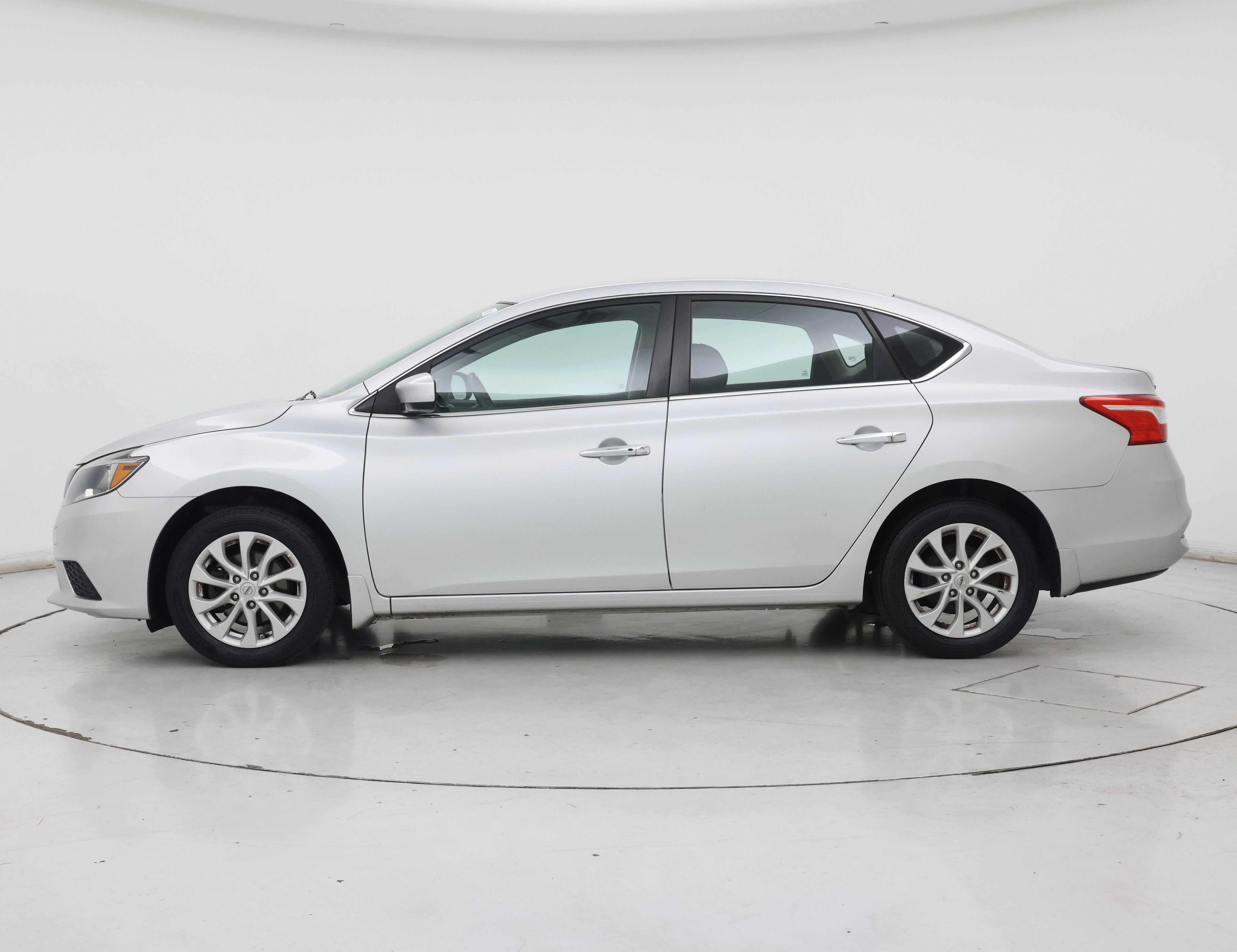 Thumbnail: 2019 Nissan Sentra - 3