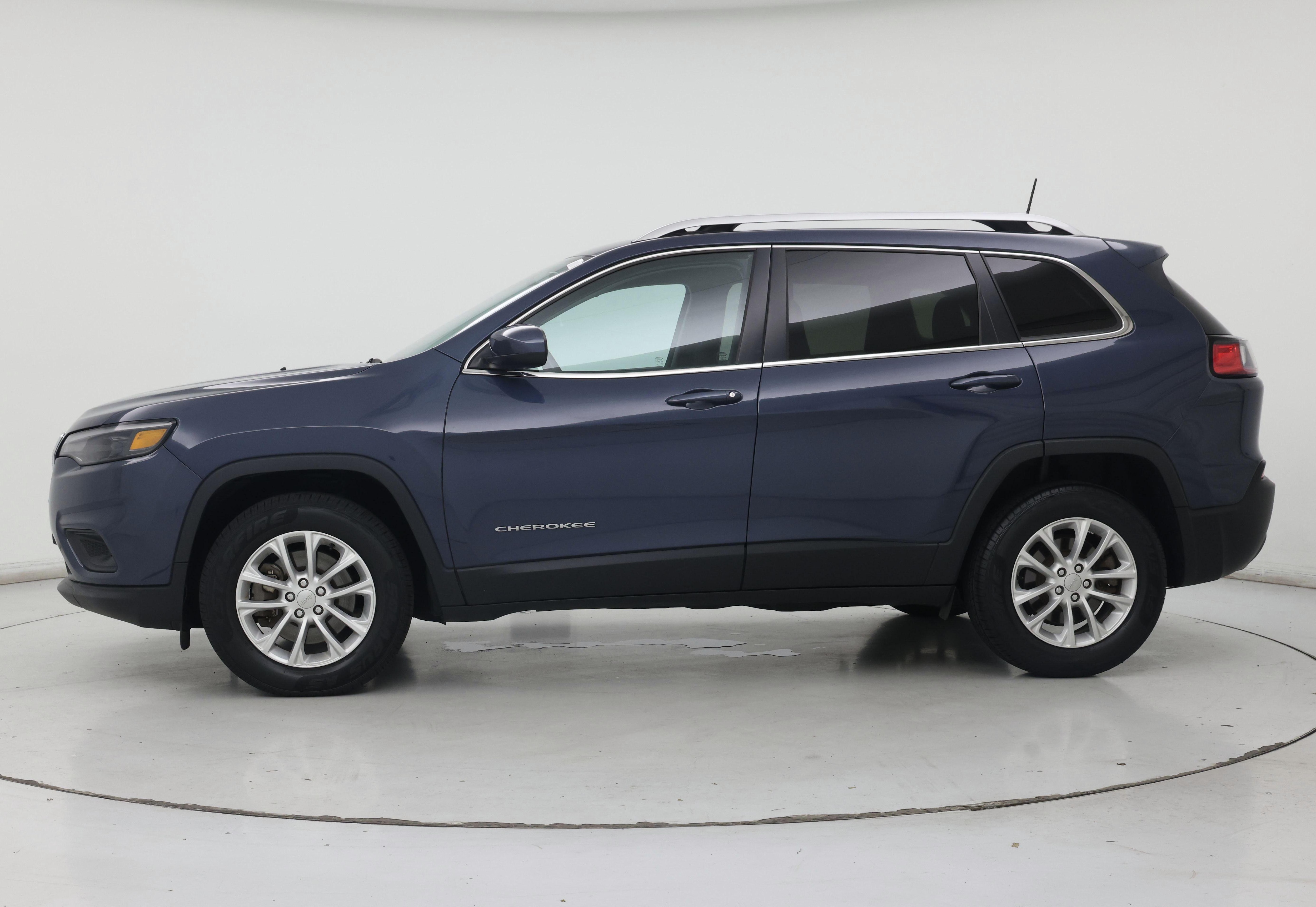 Thumbnail: 2019 Jeep Cherokee - 3