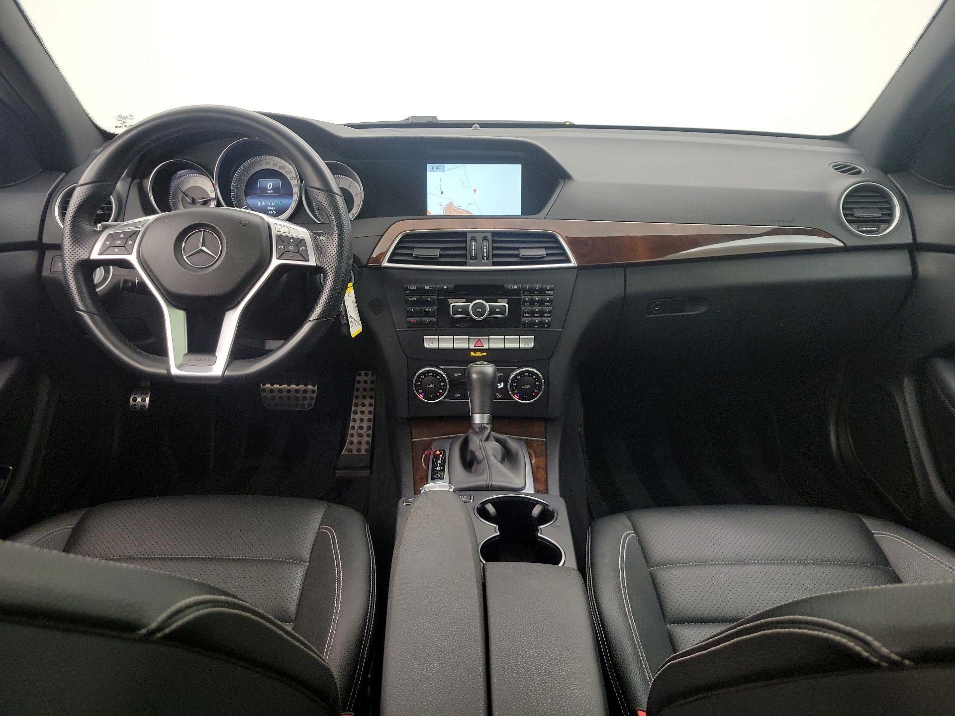 Thumbnail: 2014 Mercedes-Benz C-Class - 9