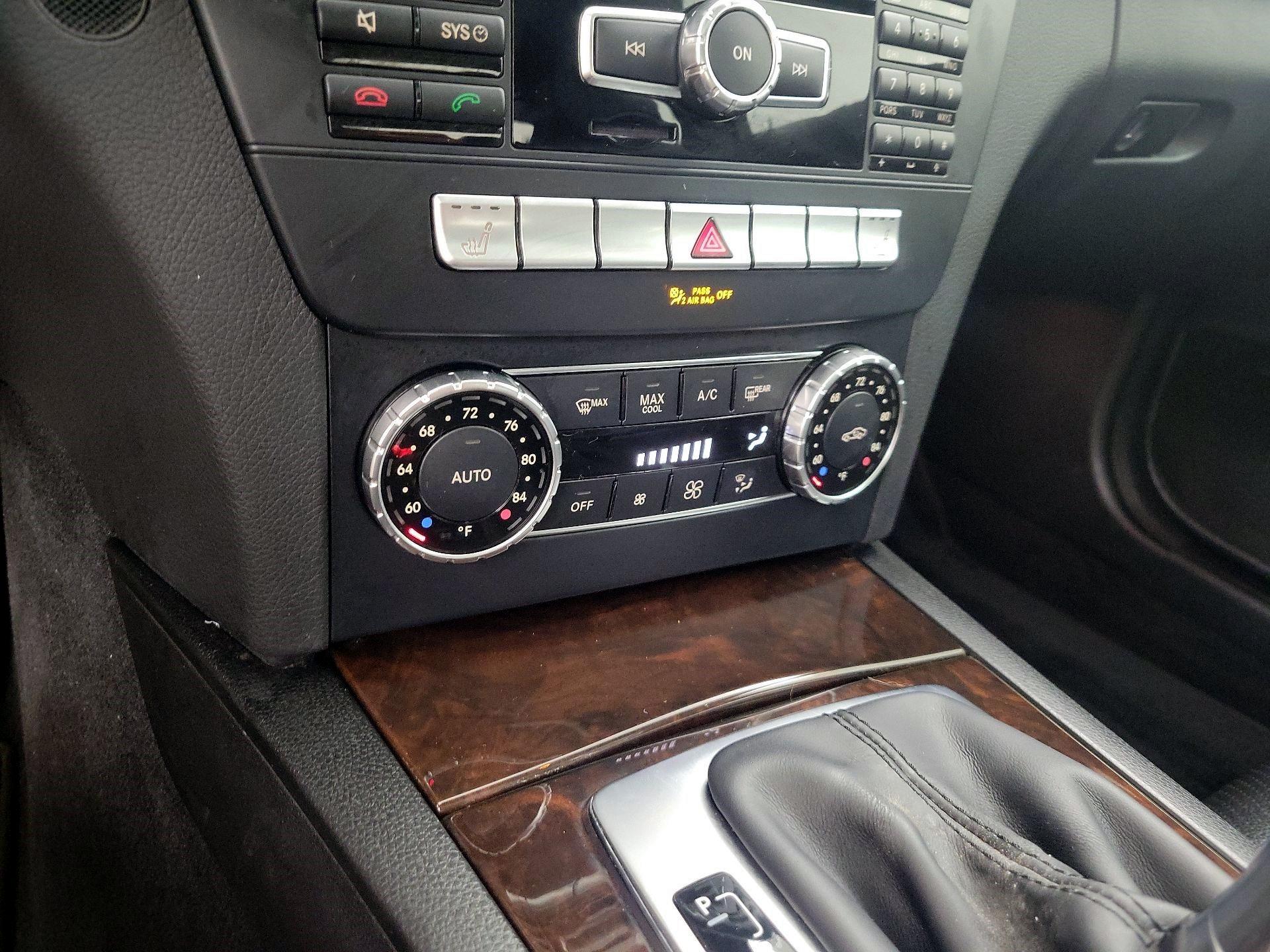 Thumbnail: 2014 Mercedes-Benz C-Class - 17