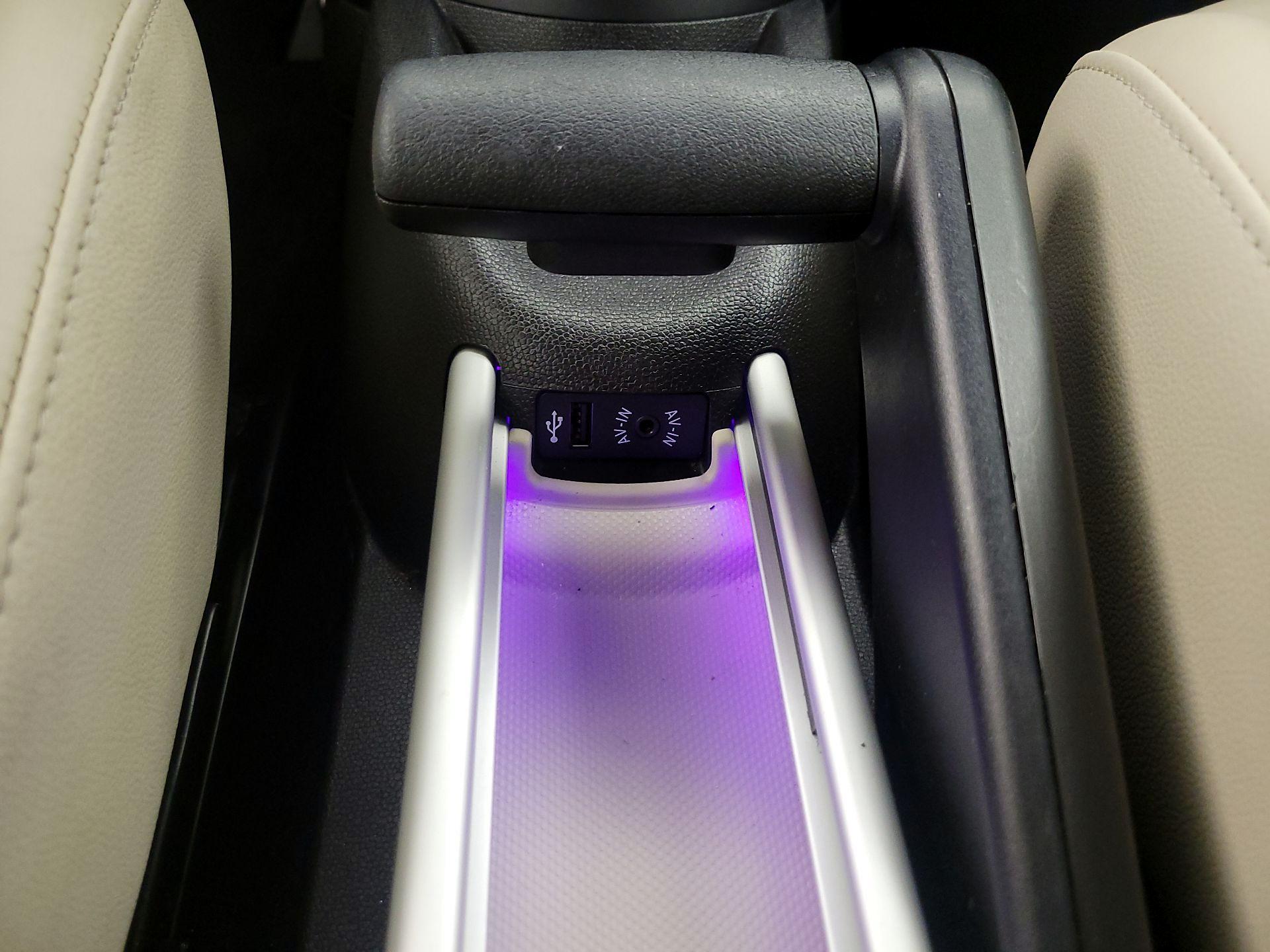 Thumbnail: 2014 MINI Cooper Countryman - 17