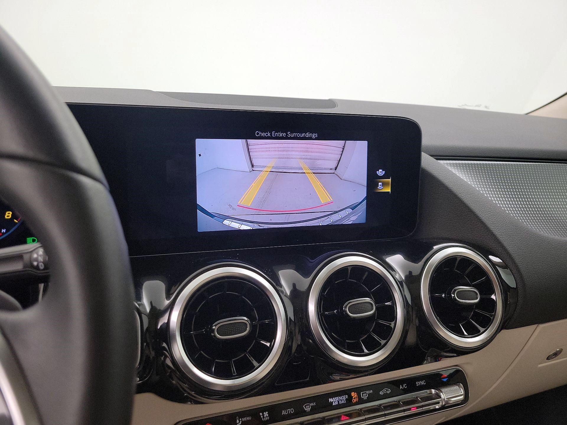 Thumbnail: 2022 Mercedes-Benz GLA - 14