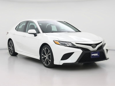 White 2020 Toyota Camry SE