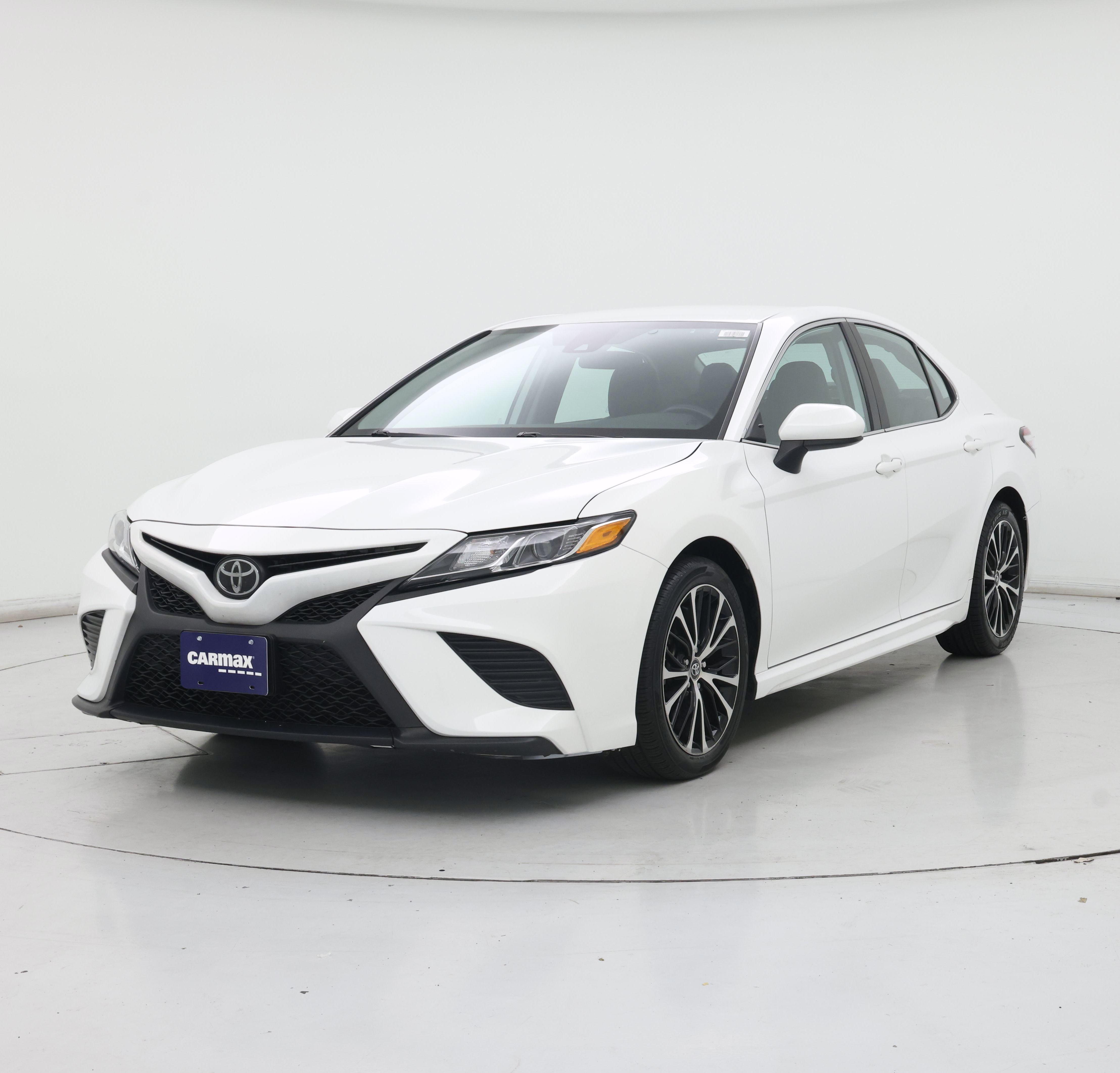 Thumbnail: 2020 Toyota Camry - 4