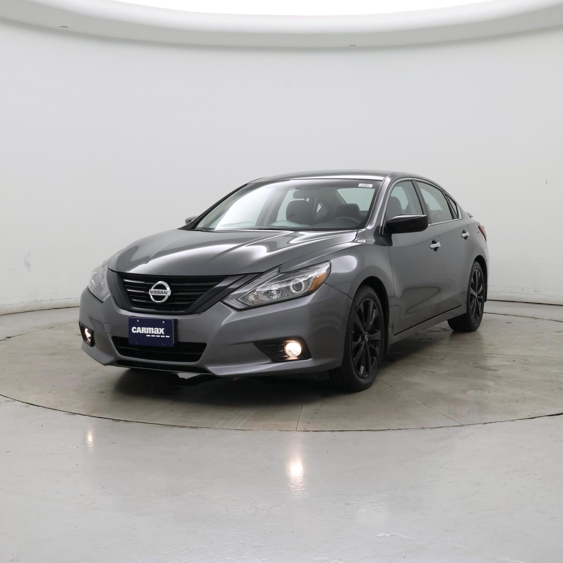 Thumbnail: 2018 Nissan Altima - 4