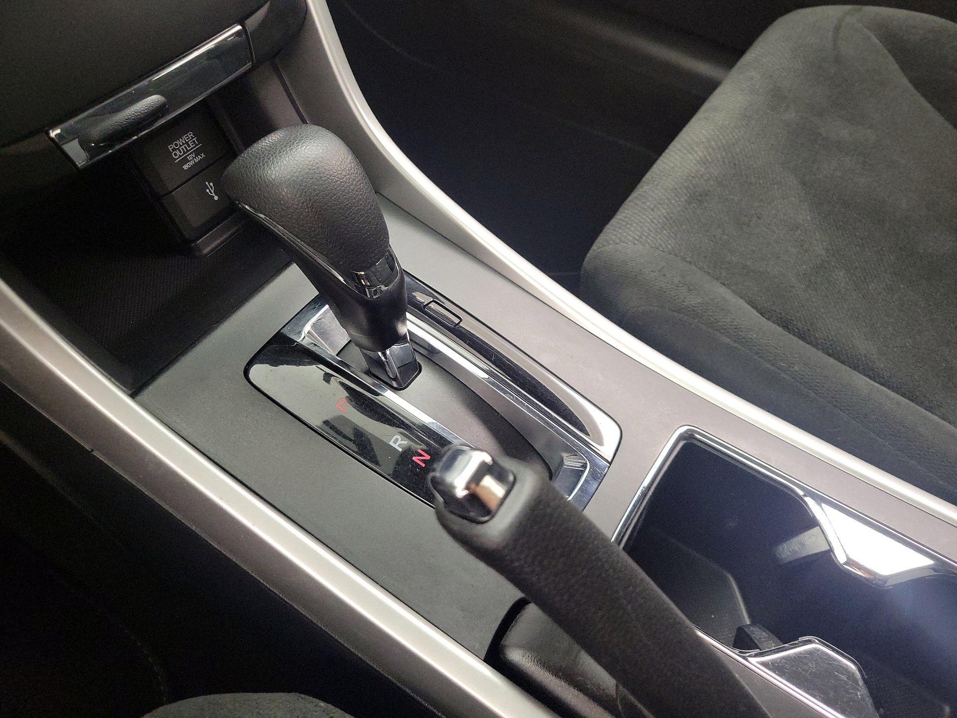 Thumbnail: 2013 Honda Accord - 17