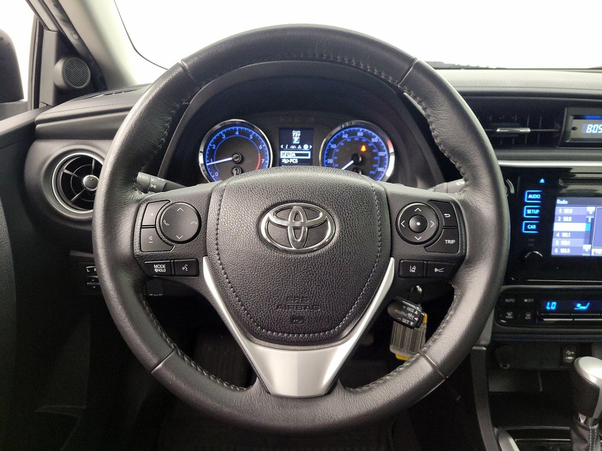 Thumbnail: 2017 Toyota Corolla - 10