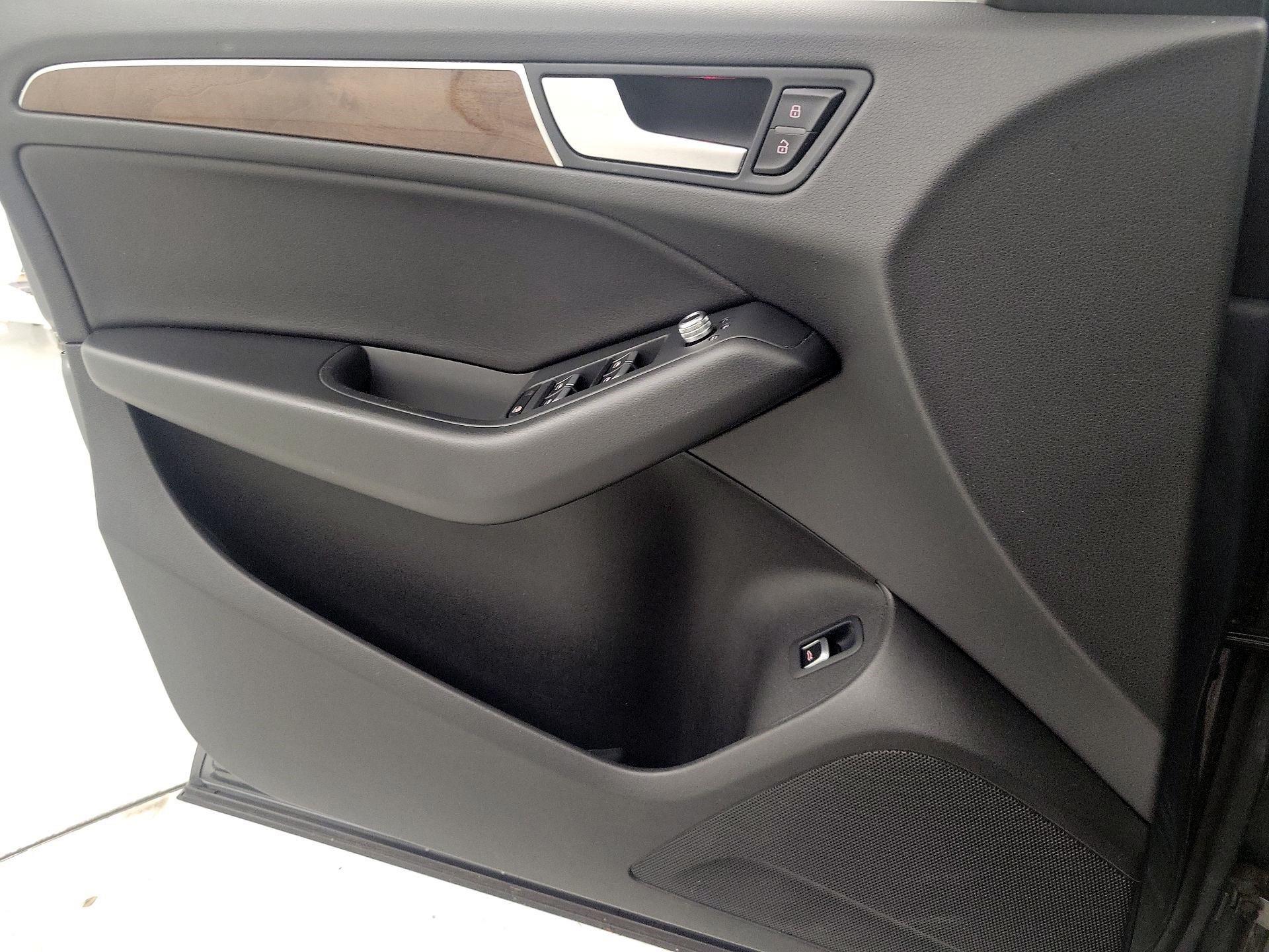 Thumbnail: 2016 Audi Q5 - 12