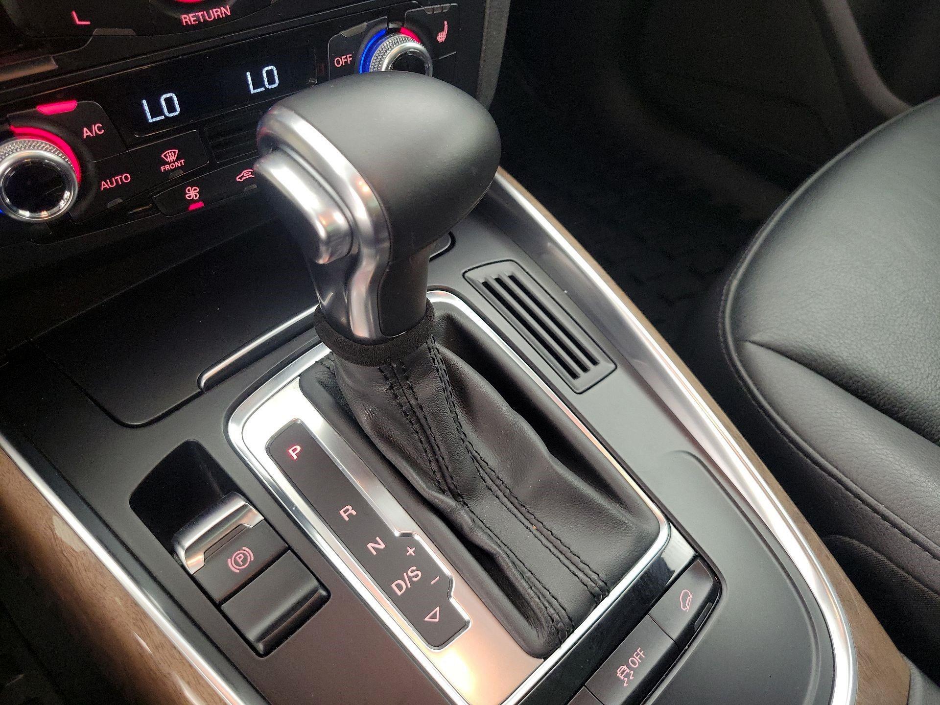 Thumbnail: 2016 Audi Q5 - 16
