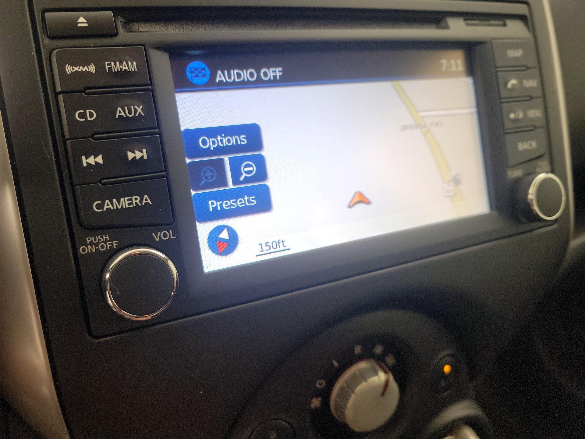 Thumbnail: 2014 Nissan Versa Note - 14