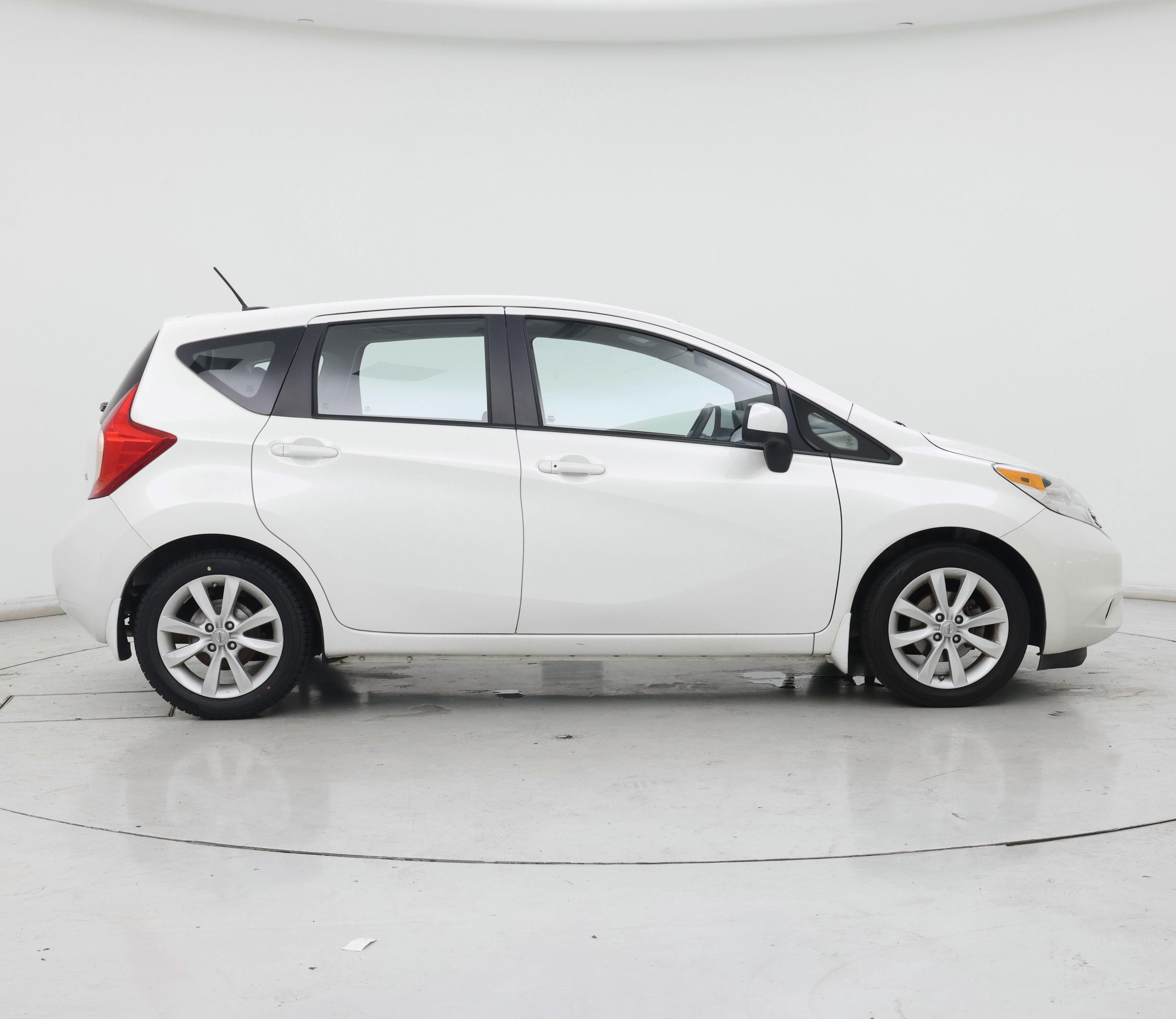 Thumbnail: 2014 Nissan Versa Note - 7