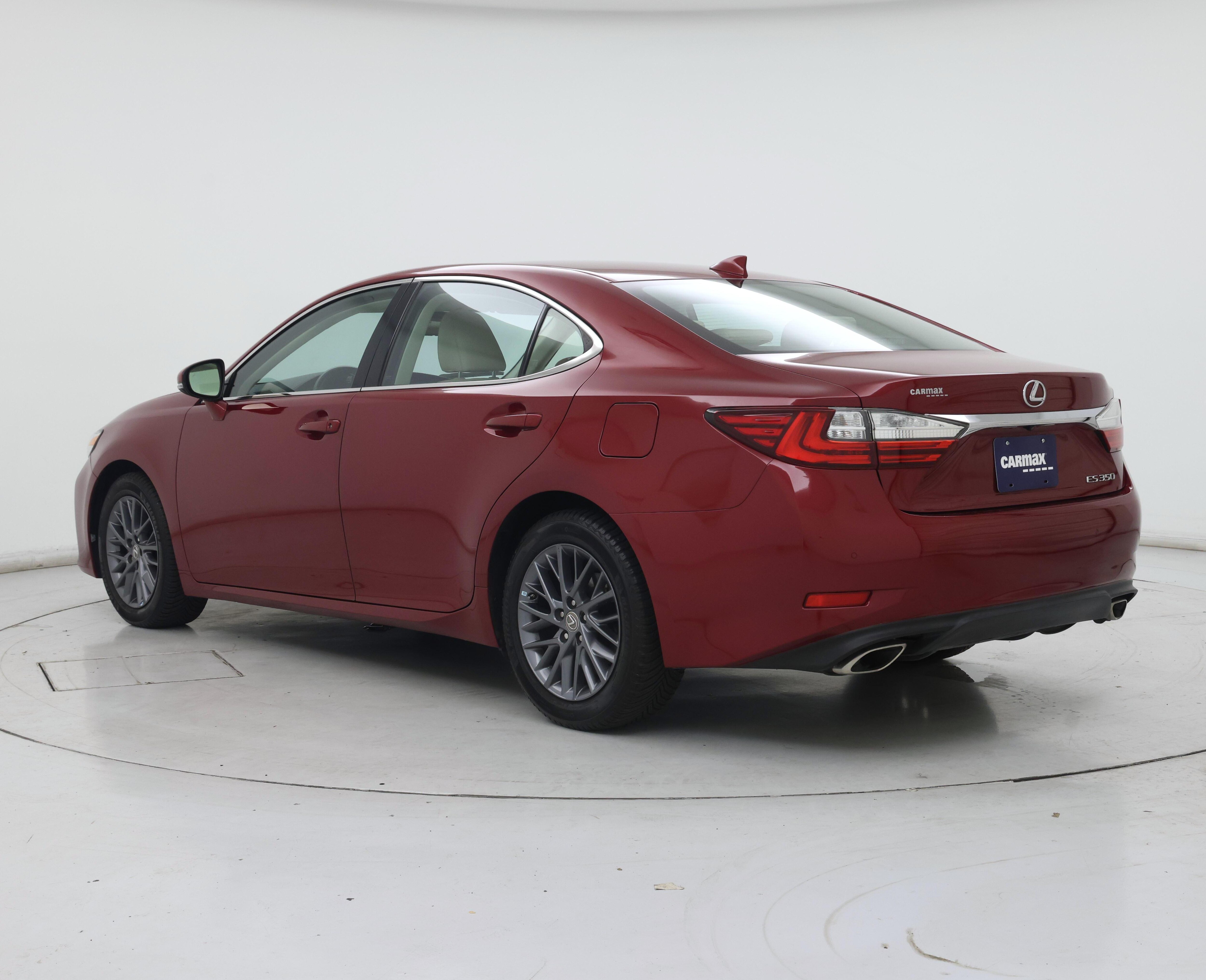 Thumbnail: 2018 Lexus ES - 2