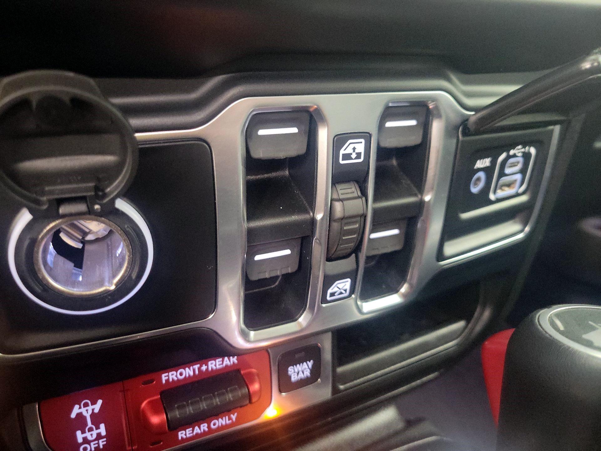 Thumbnail: 2020 Jeep Wrangler - 19