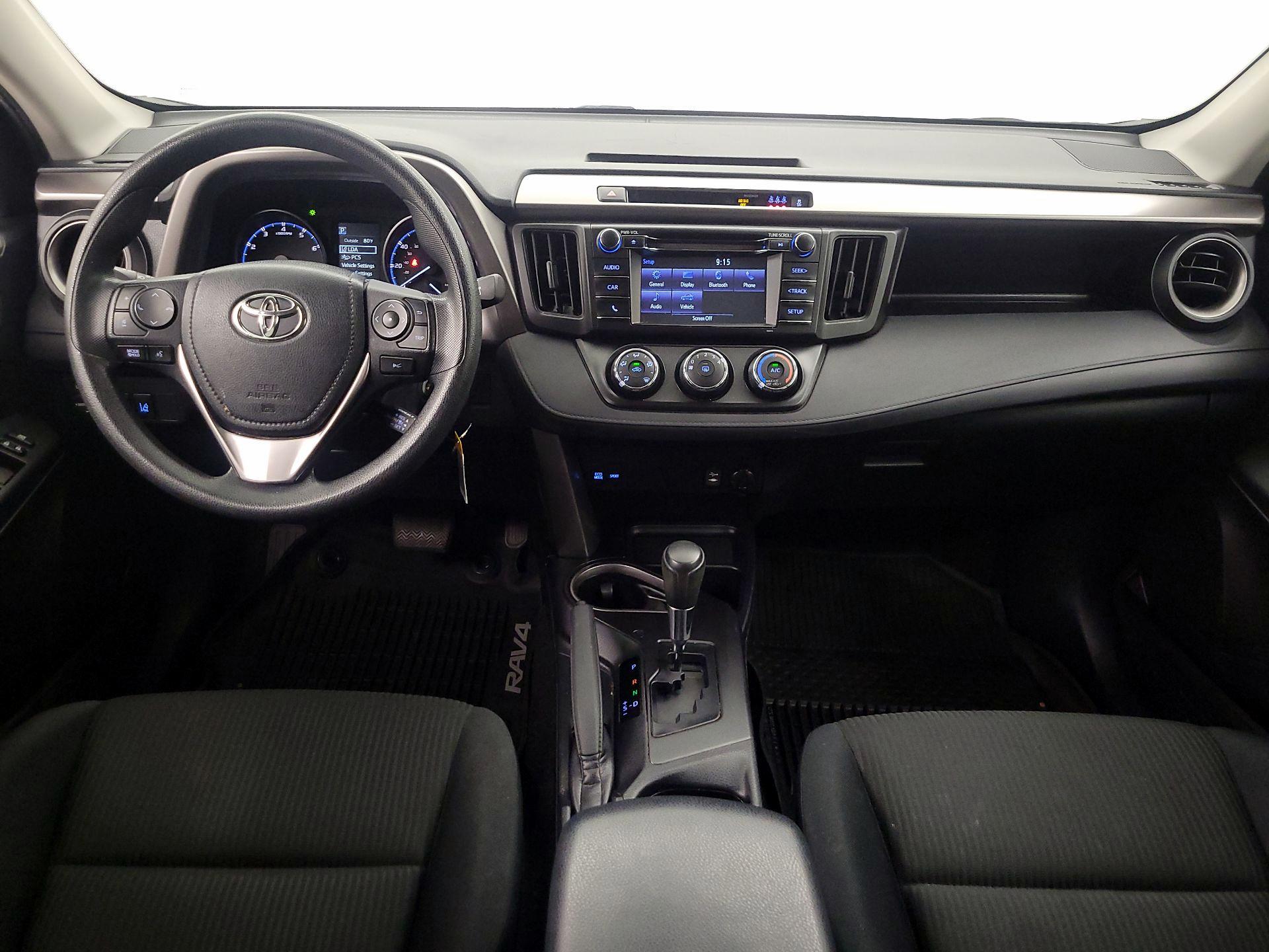 Thumbnail: 2017 Toyota RAV4 - 9