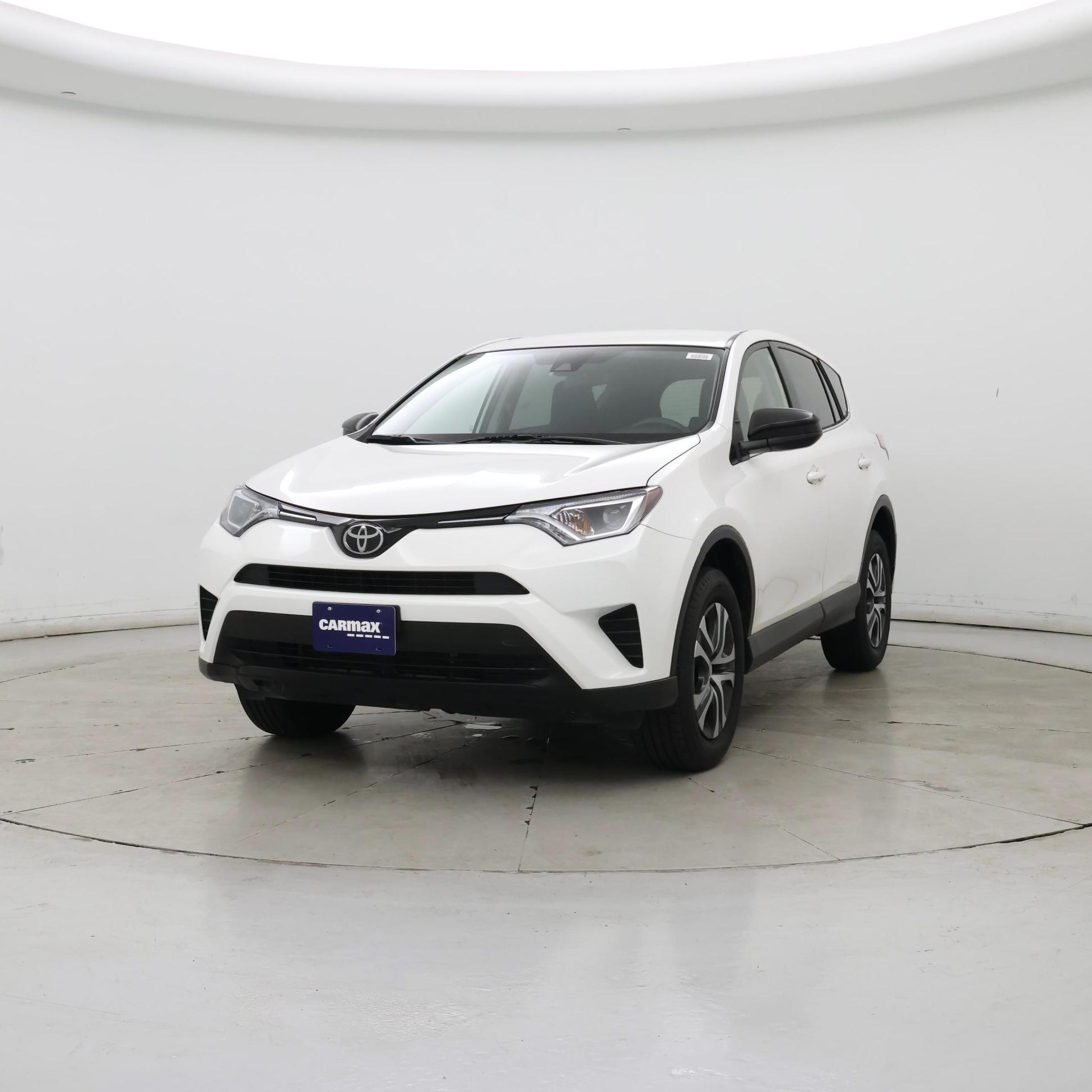 Thumbnail: 2017 Toyota RAV4 - 4