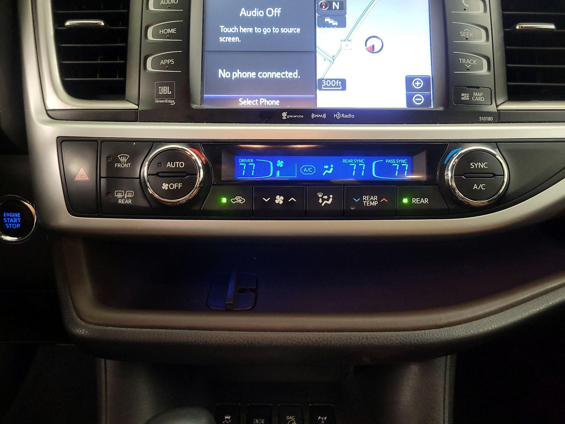 Thumbnail: 2017 Toyota Highlander - 16