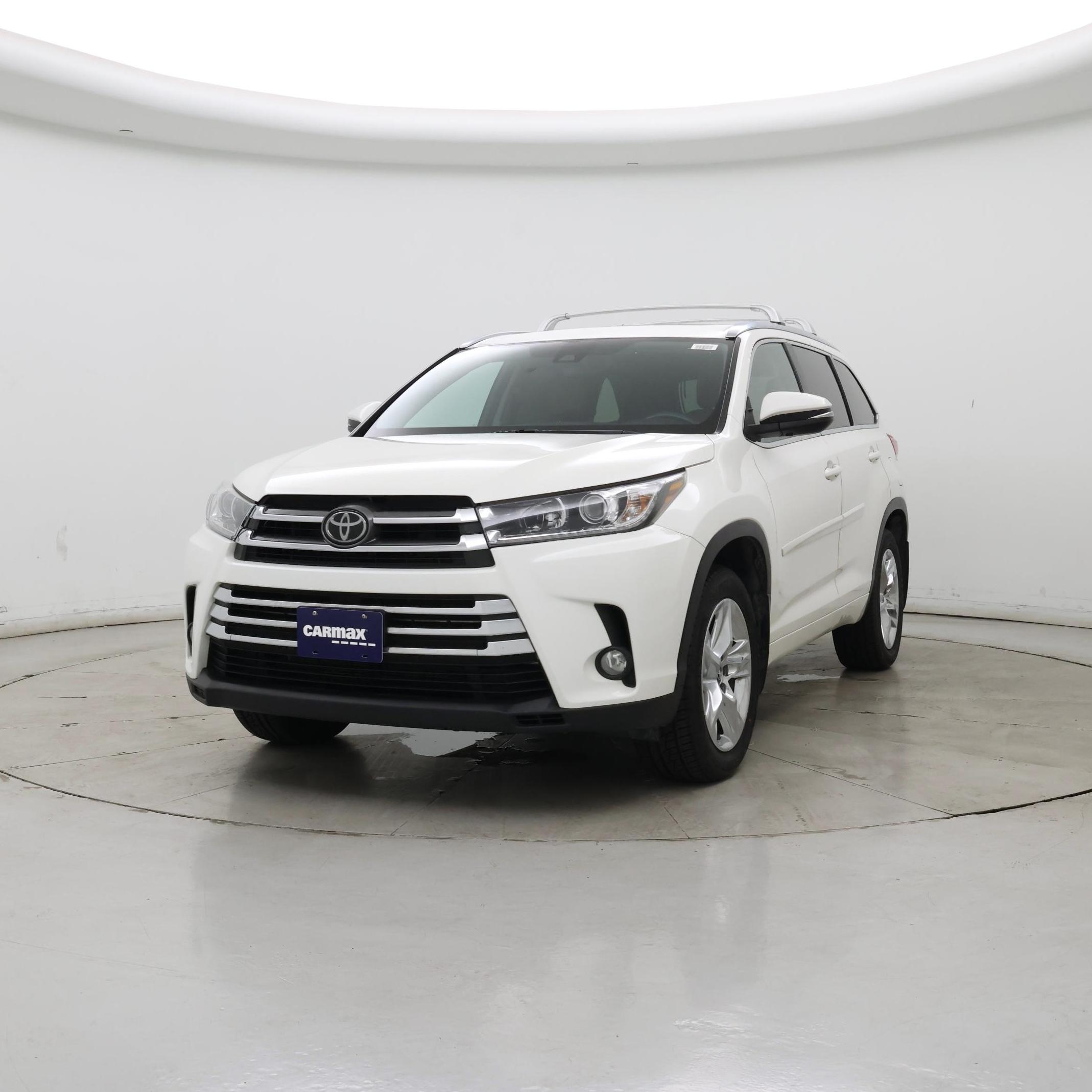 Thumbnail: 2017 Toyota Highlander - 4