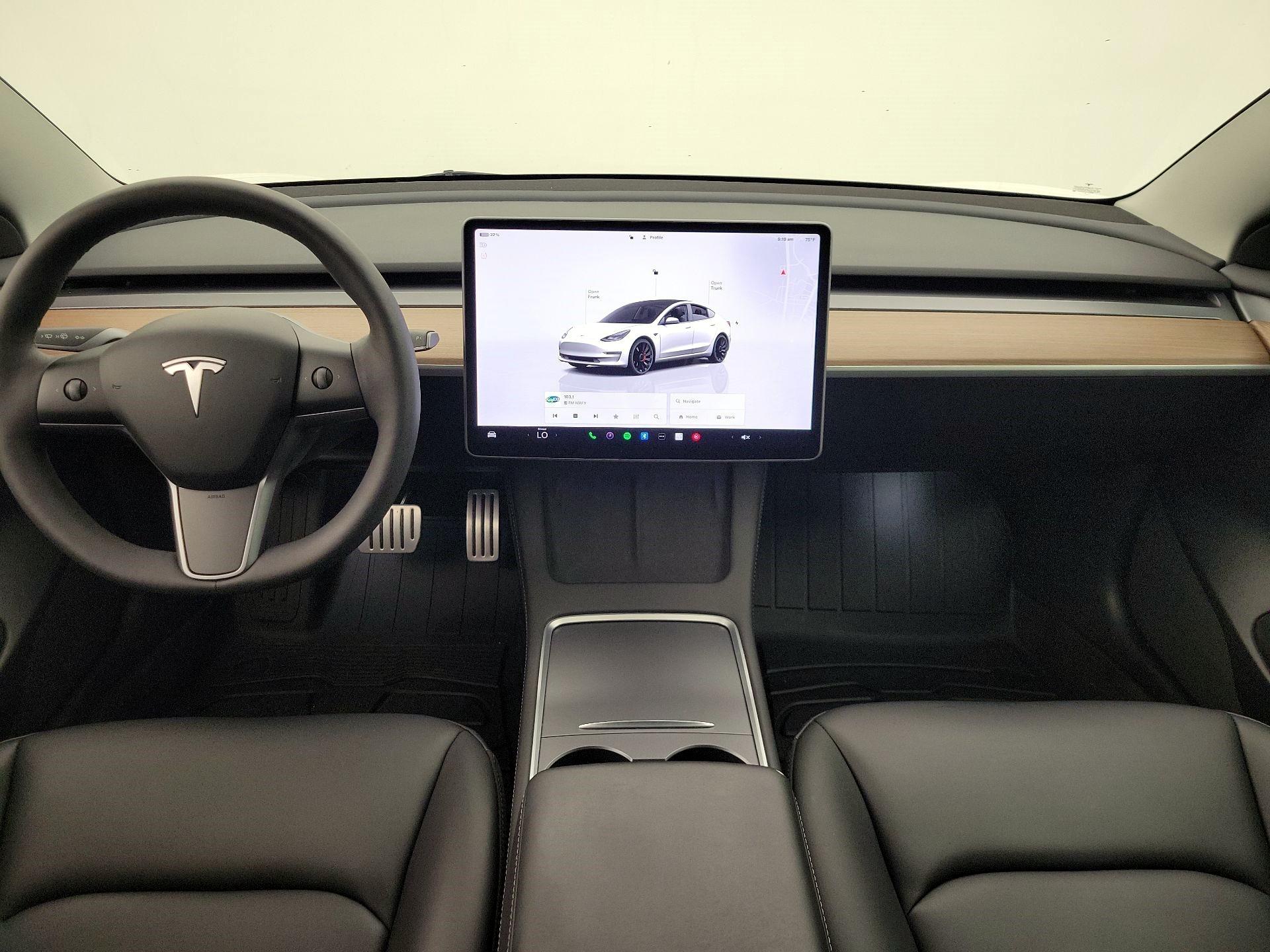 Thumbnail: 2023 Tesla Model 3 - 9