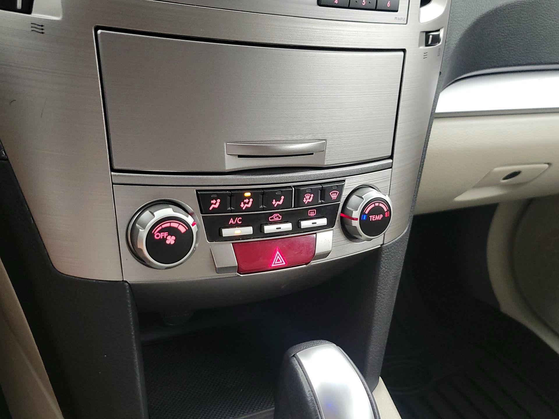 Thumbnail: 2014 Subaru Outback - 16