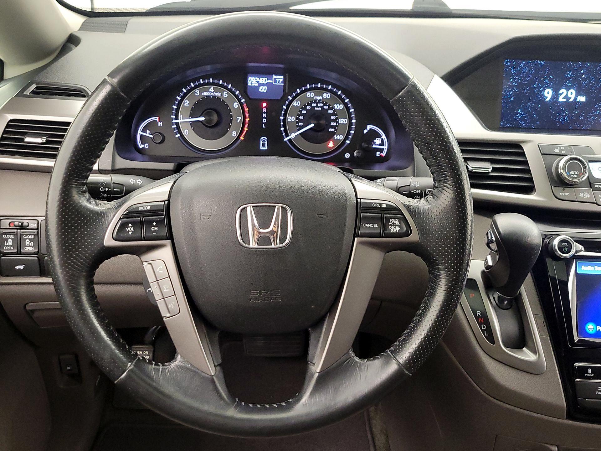 Thumbnail: 2016 Honda Odyssey - 10