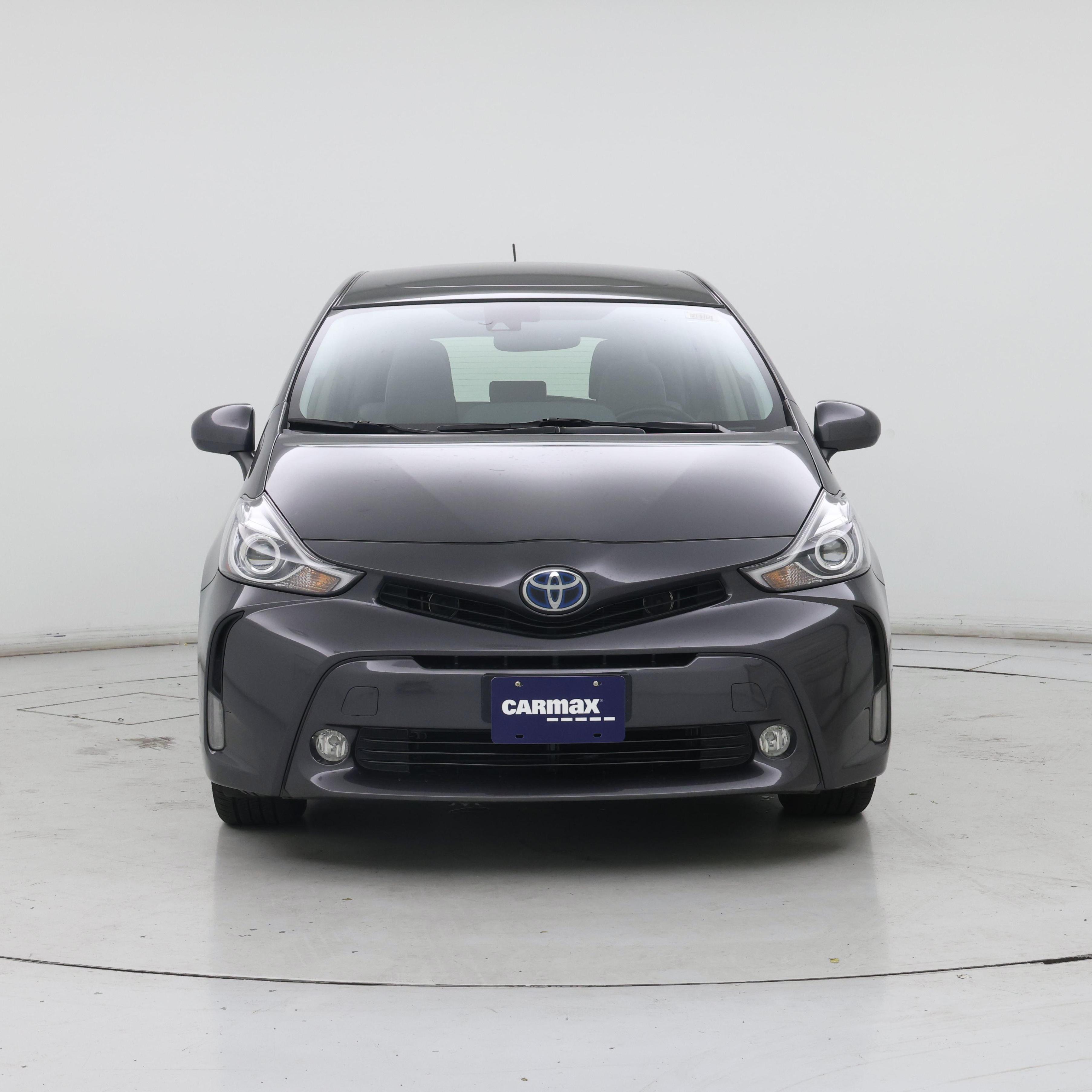 Thumbnail: 2016 Toyota Prius v - 5