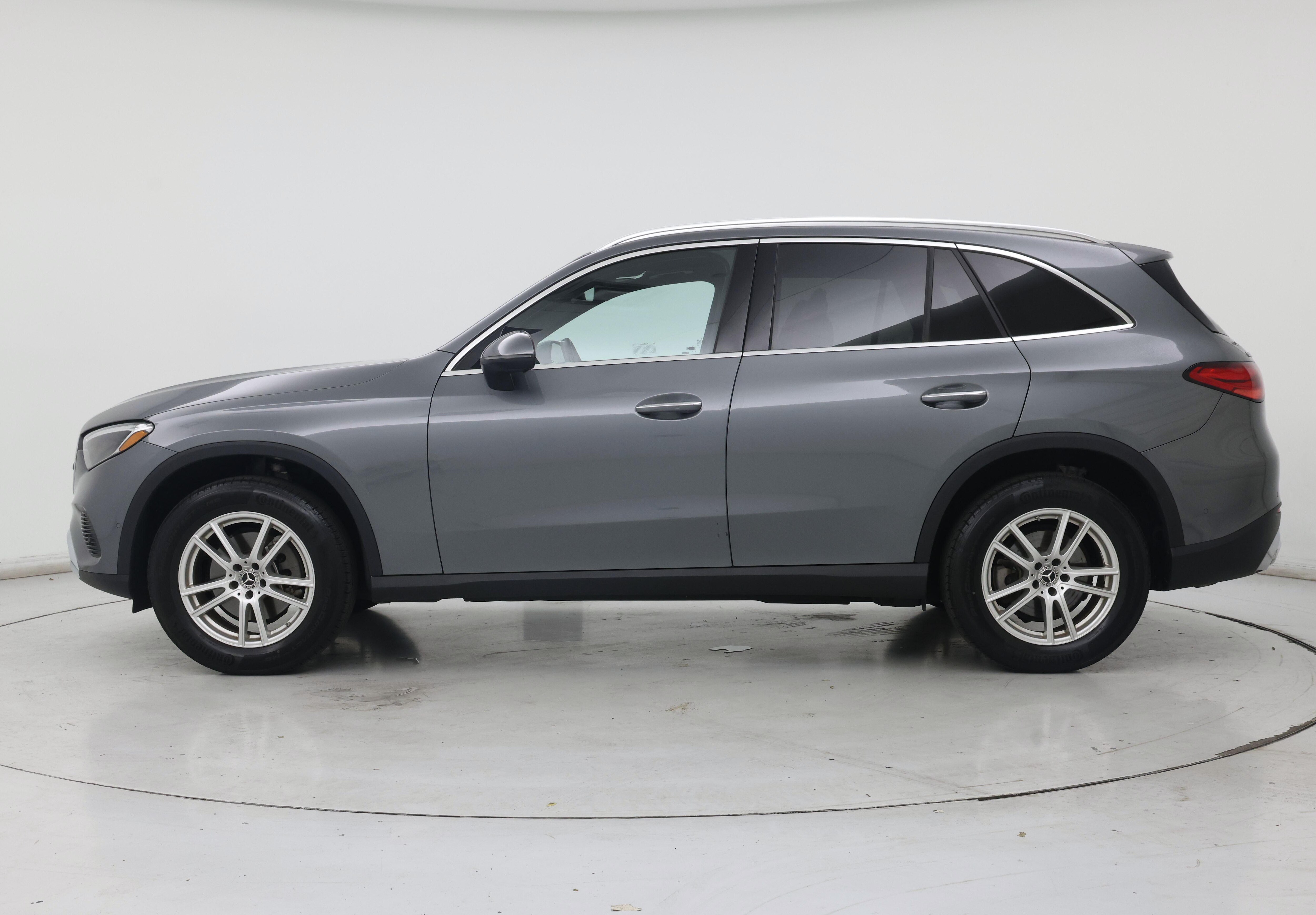 Thumbnail: 2023 Mercedes-Benz GLC - 3