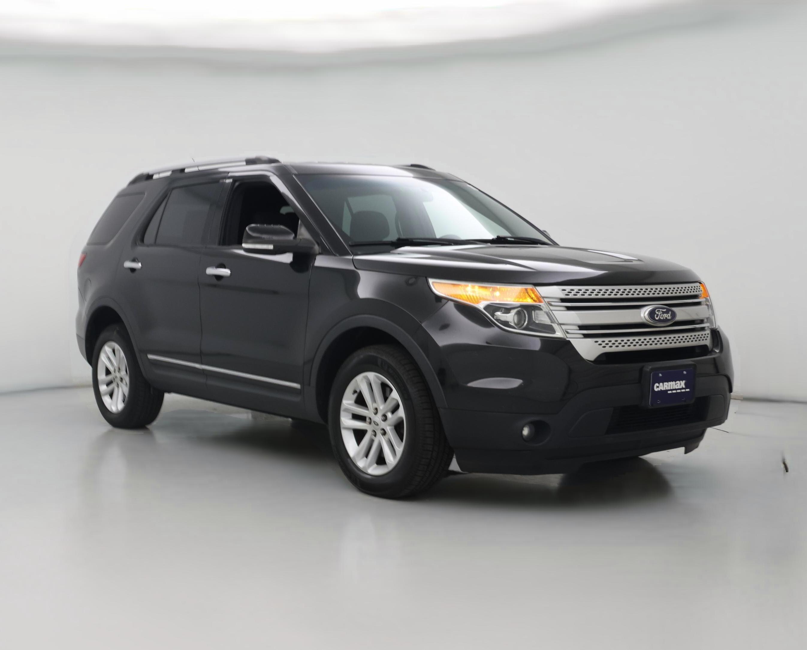 Thumbnail: 2015 Ford Explorer - 1
