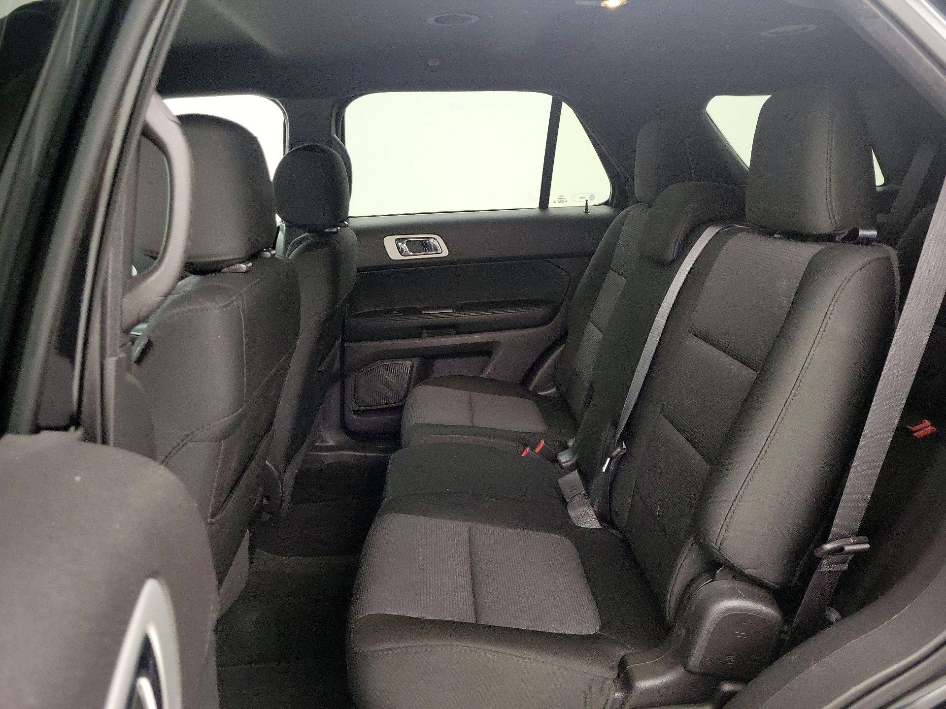 Thumbnail: 2015 Ford Explorer - 19