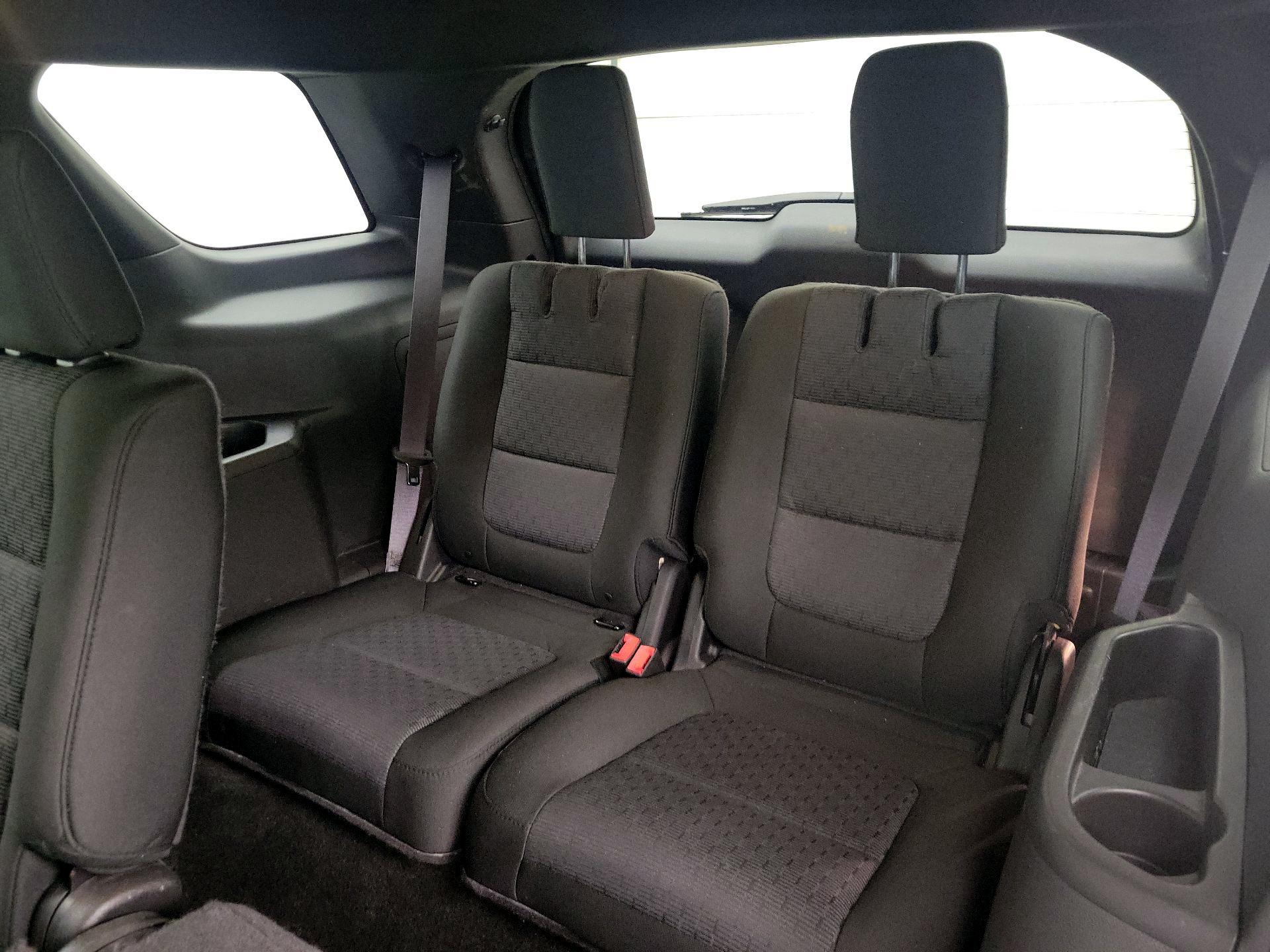 Thumbnail: 2015 Ford Explorer - 20