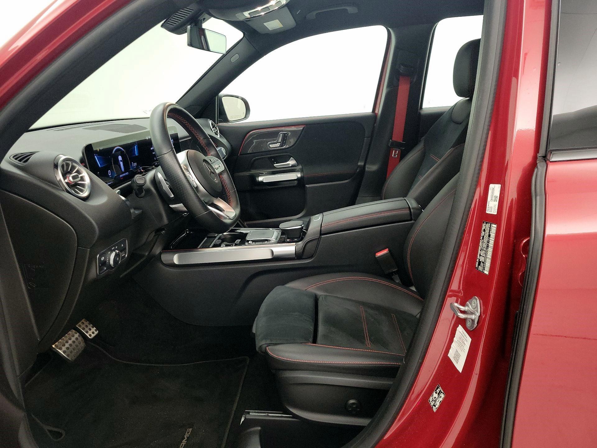 Thumbnail: 2021 Mercedes-Benz GLB - 11