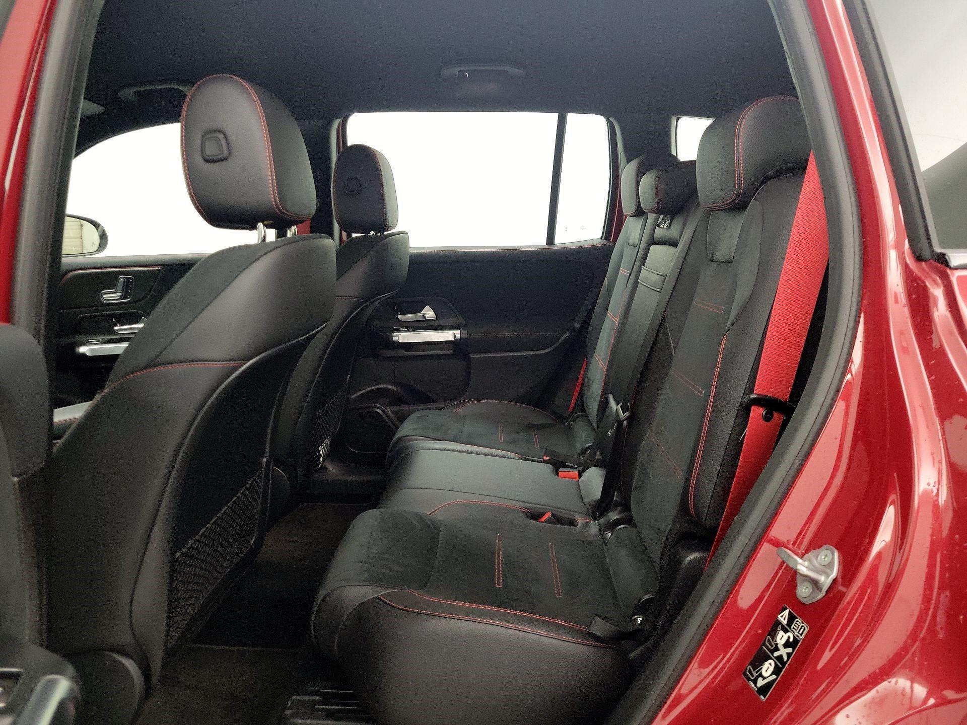 Thumbnail: 2021 Mercedes-Benz GLB - 19