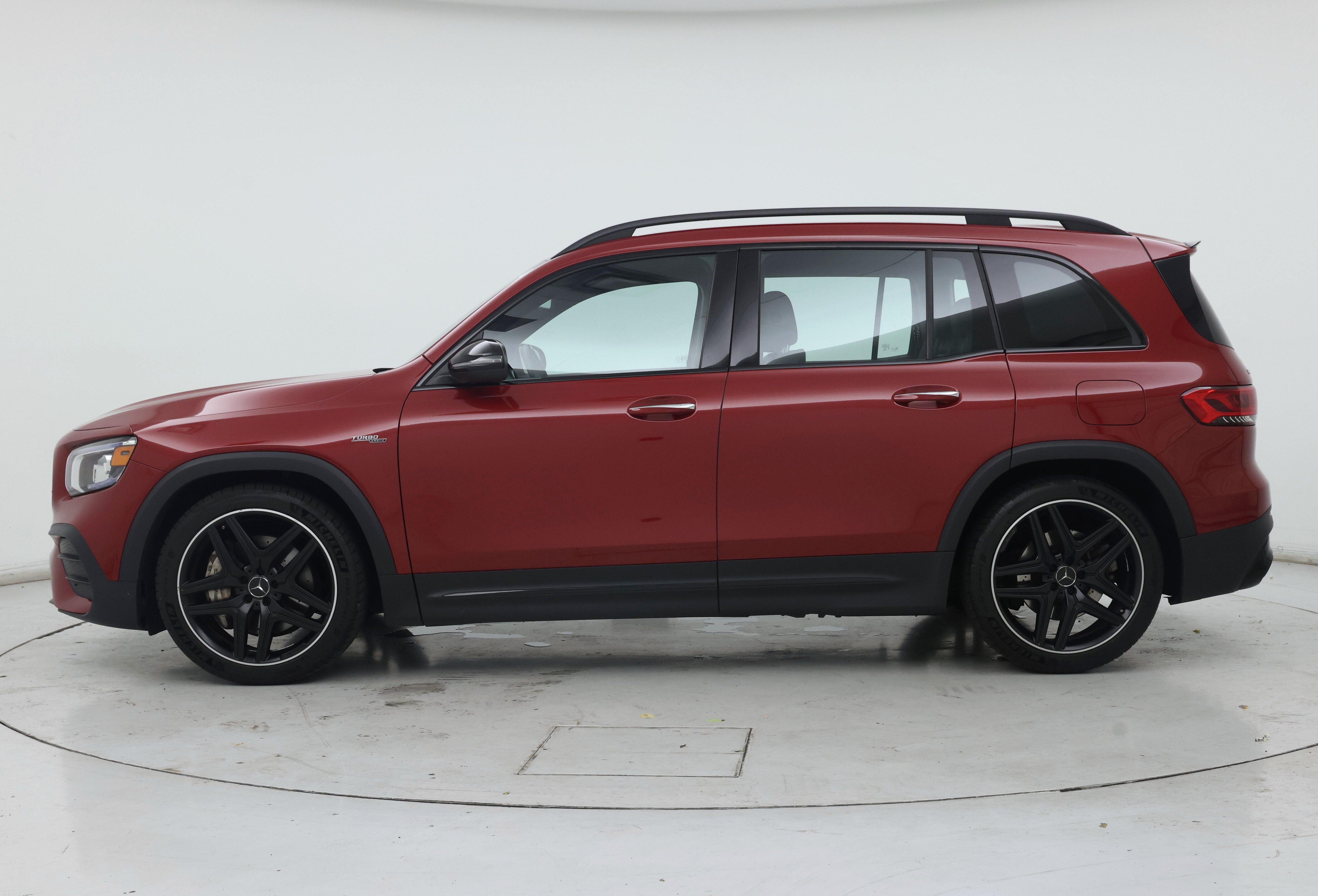 Thumbnail: 2021 Mercedes-Benz GLB - 3