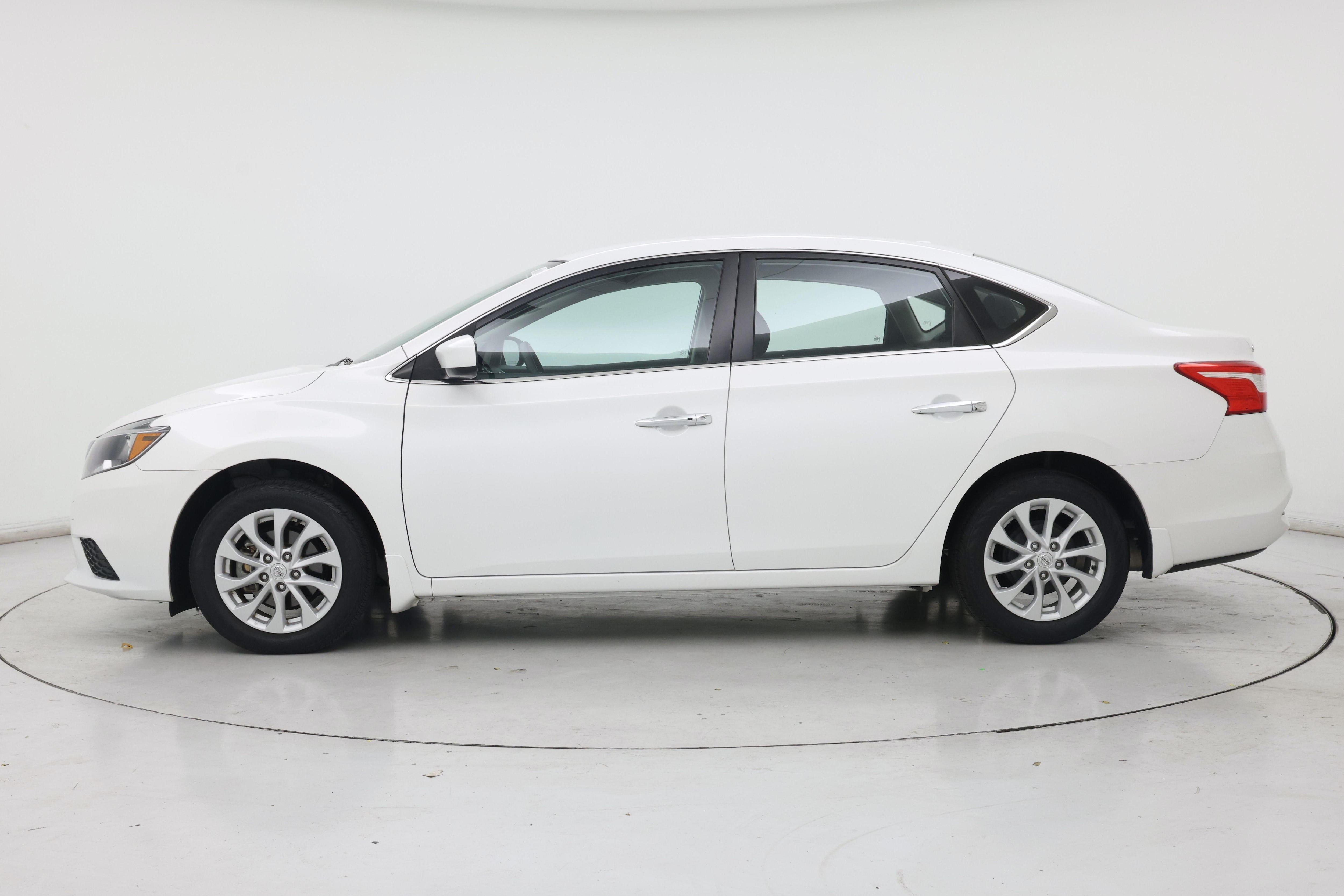 Thumbnail: 2018 Nissan Sentra - 3