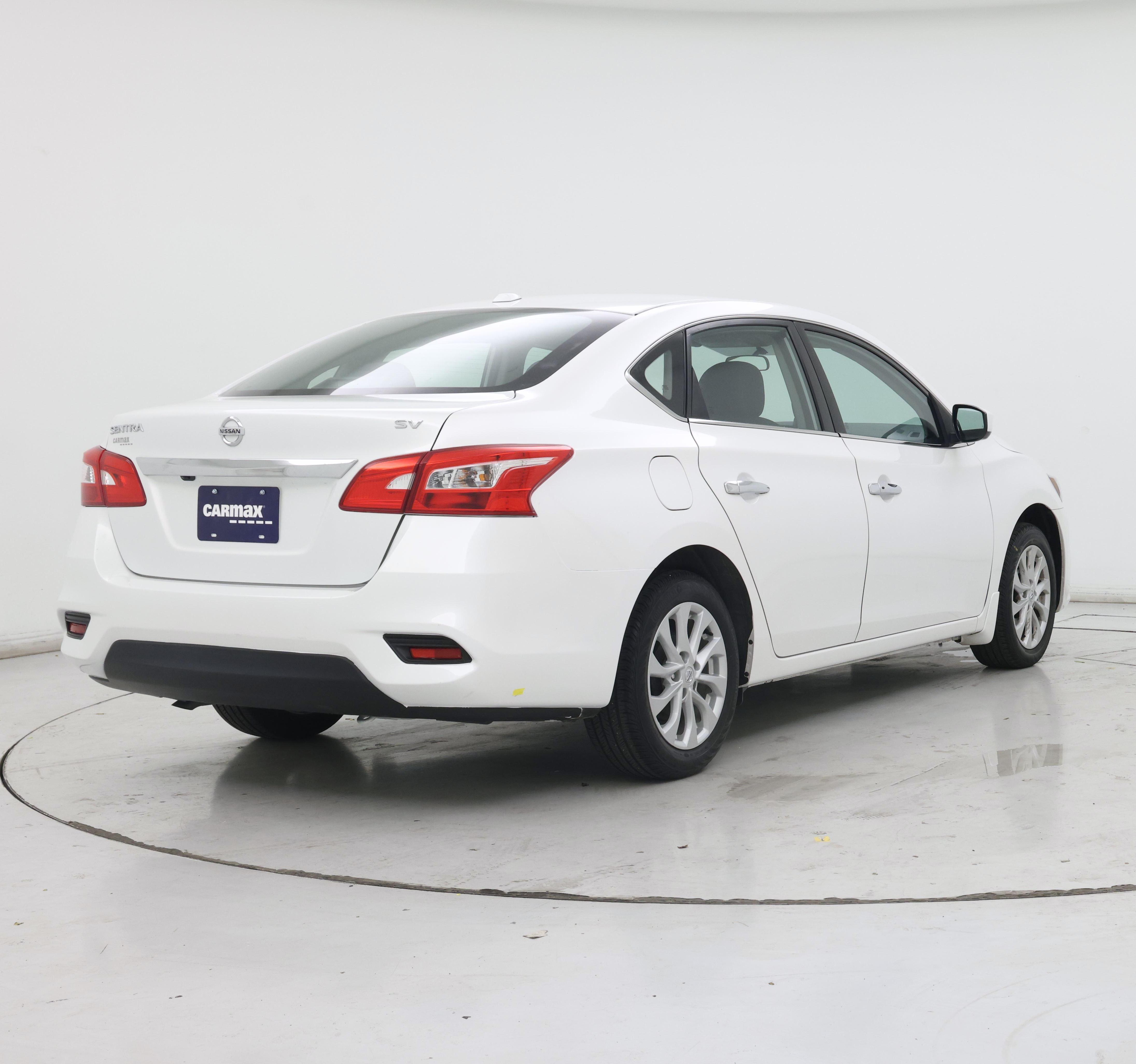 Thumbnail: 2018 Nissan Sentra - 8