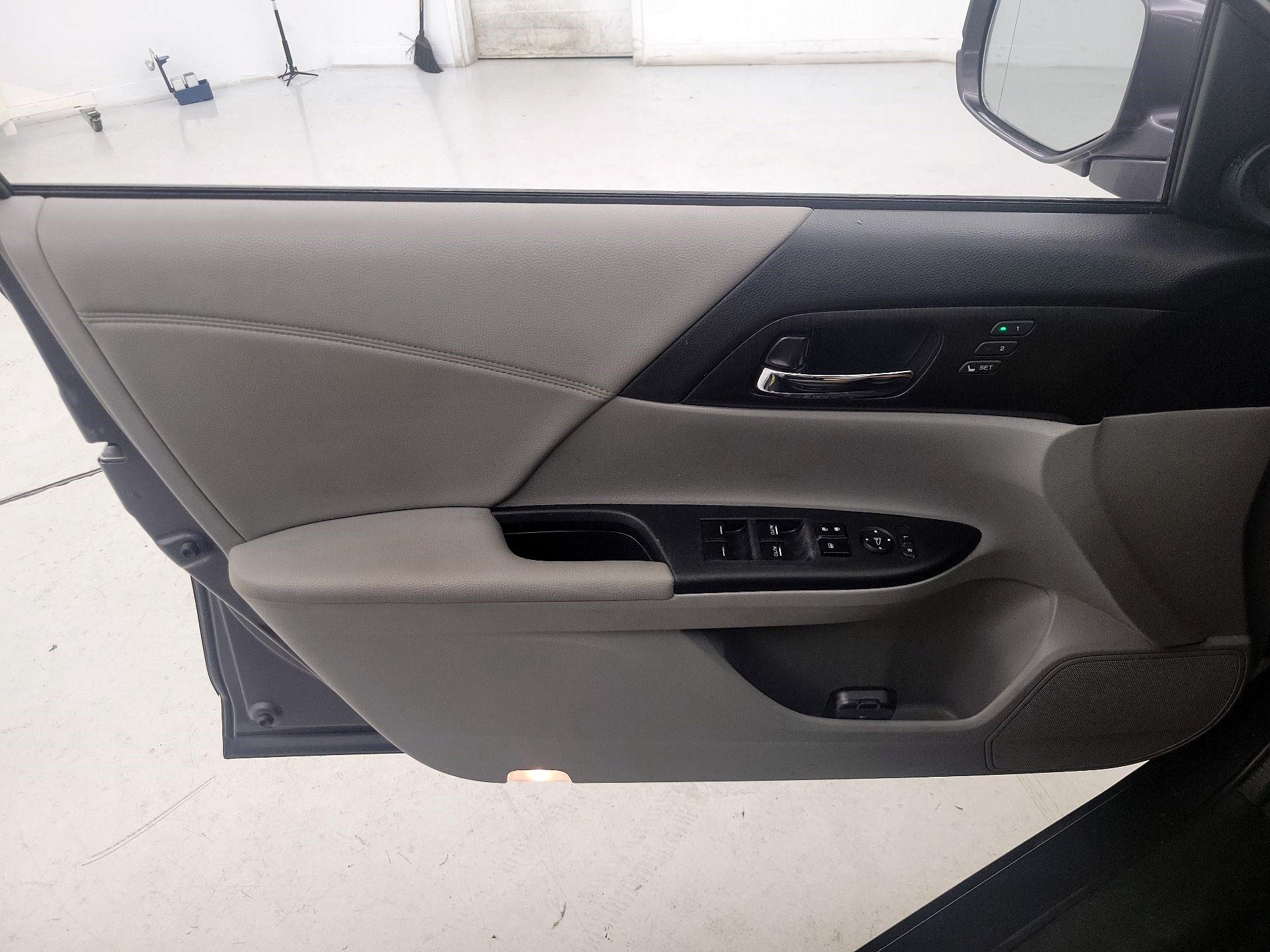 Thumbnail: 2014 Honda Accord - 12