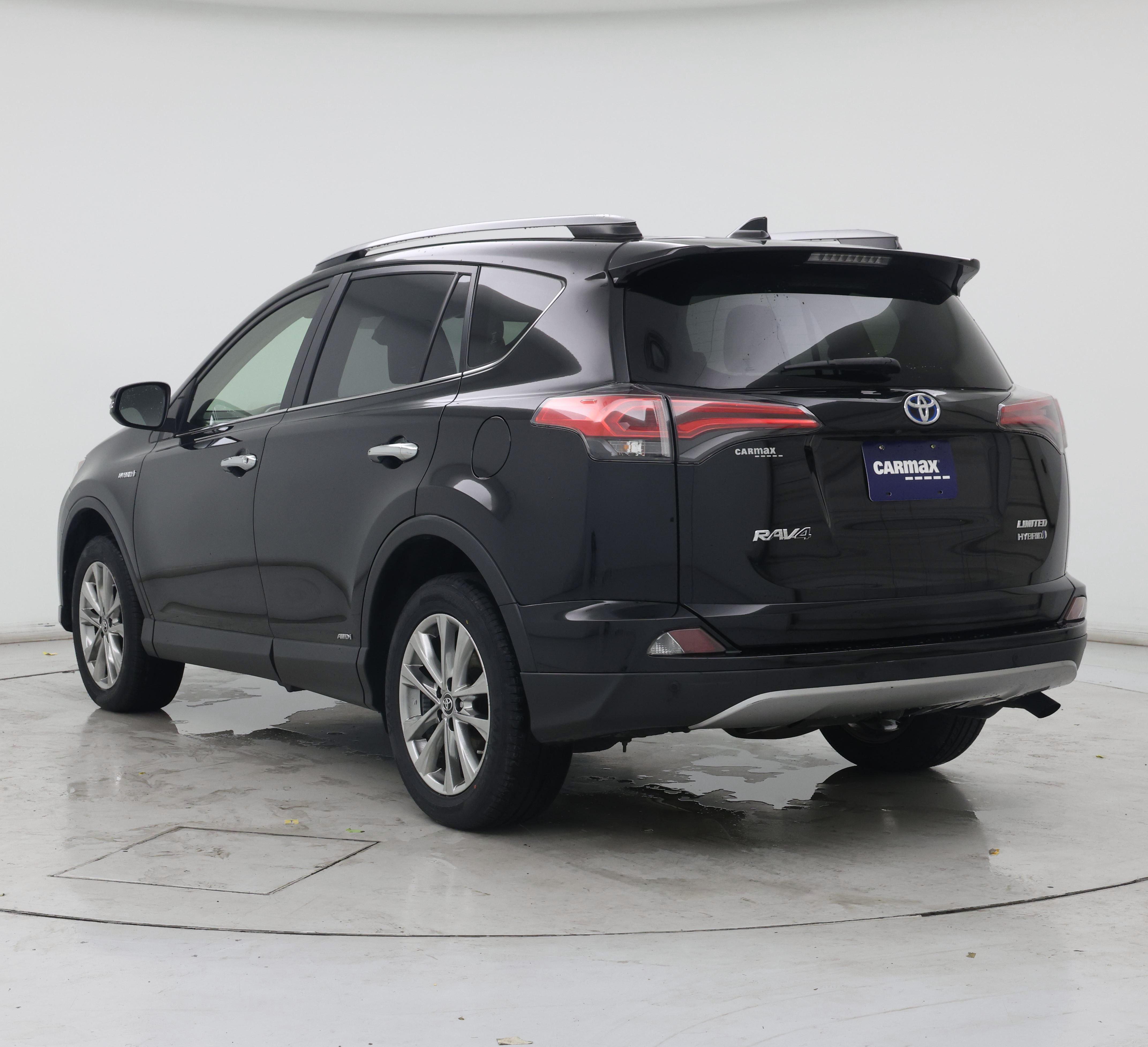 Thumbnail: 2017 Toyota RAV4 - 2