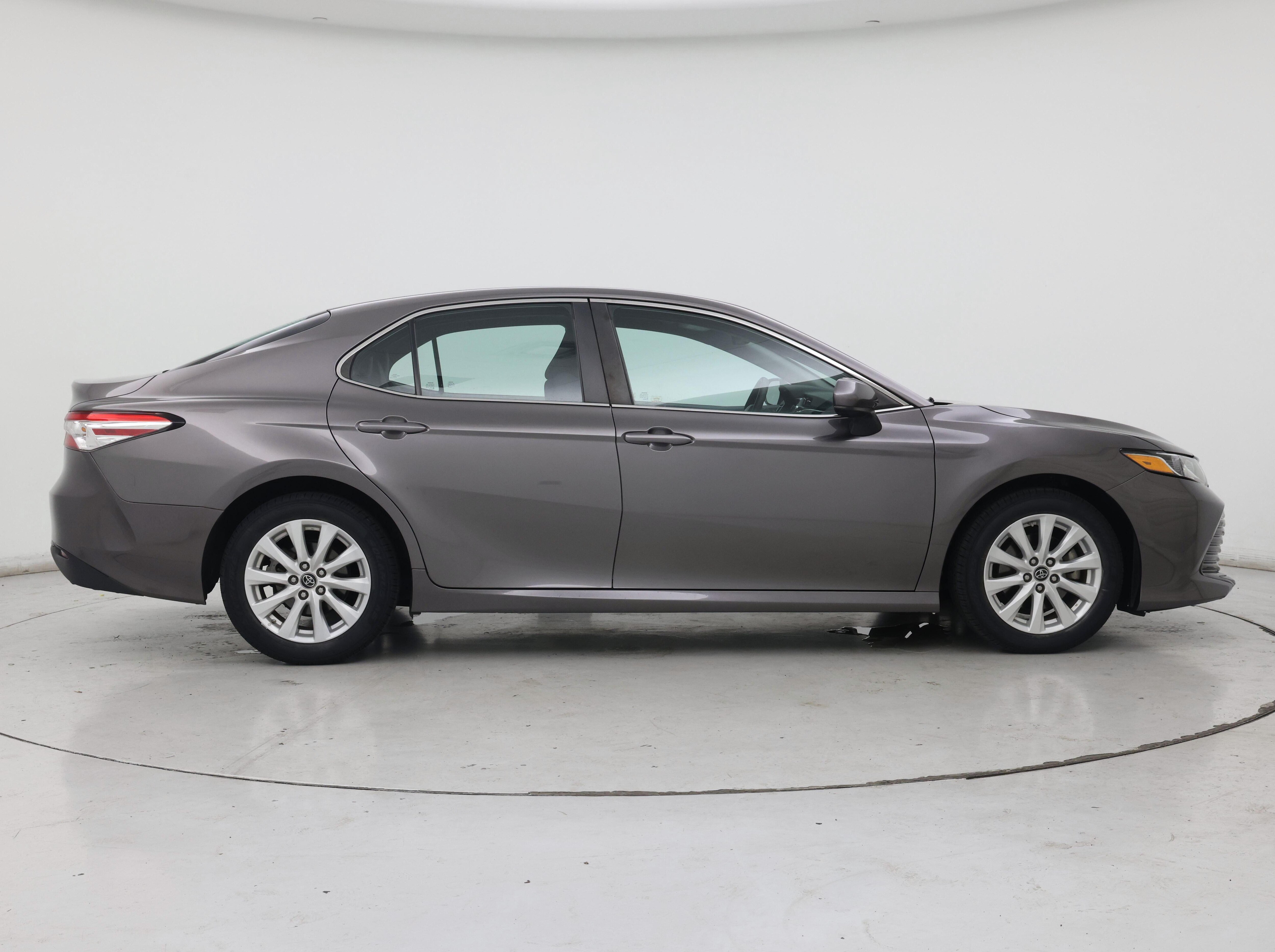 Thumbnail: 2018 Toyota Camry - 7