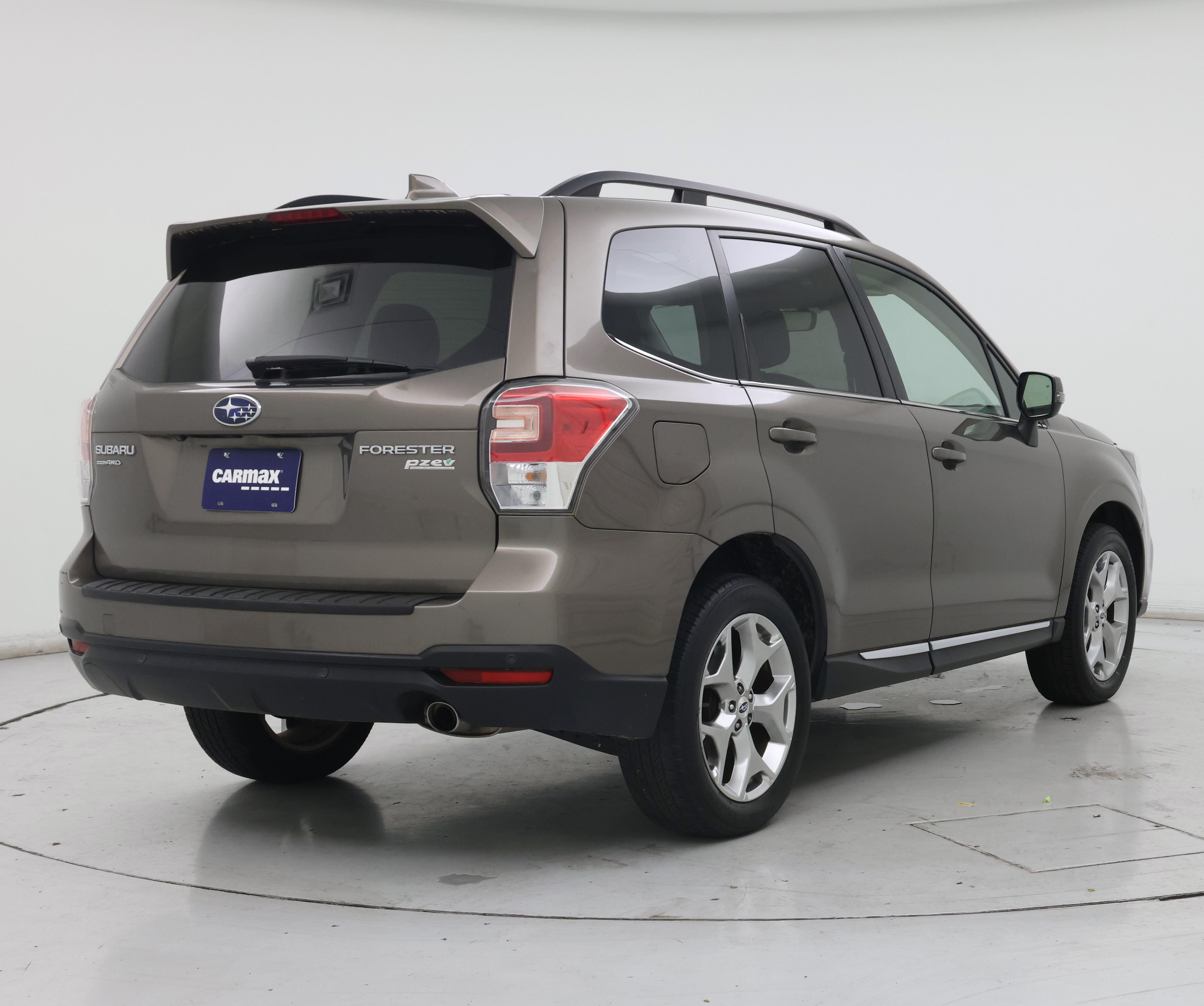 Thumbnail: 2017 Subaru Forester - 8