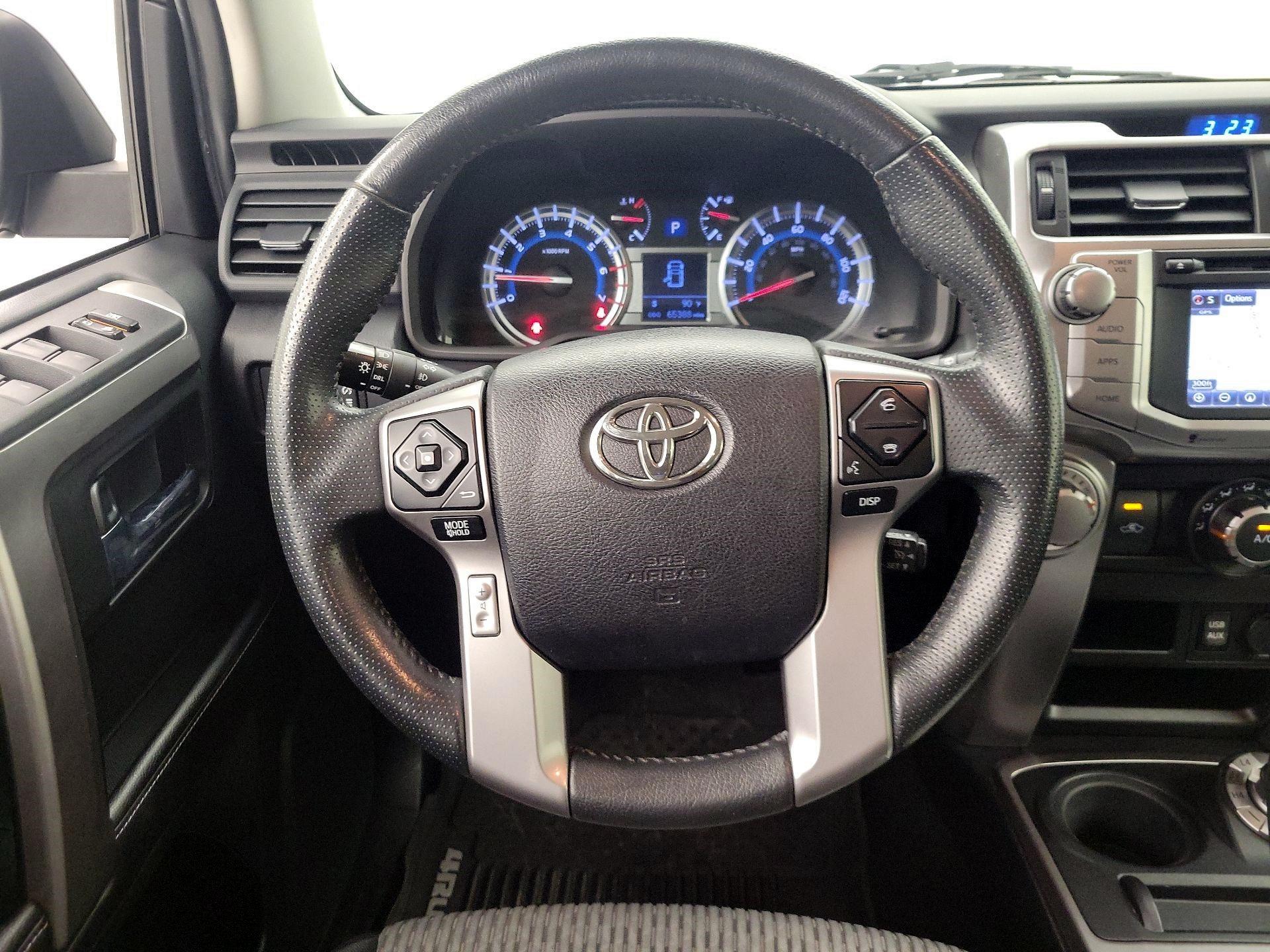 Thumbnail: 2016 Toyota 4Runner - 10