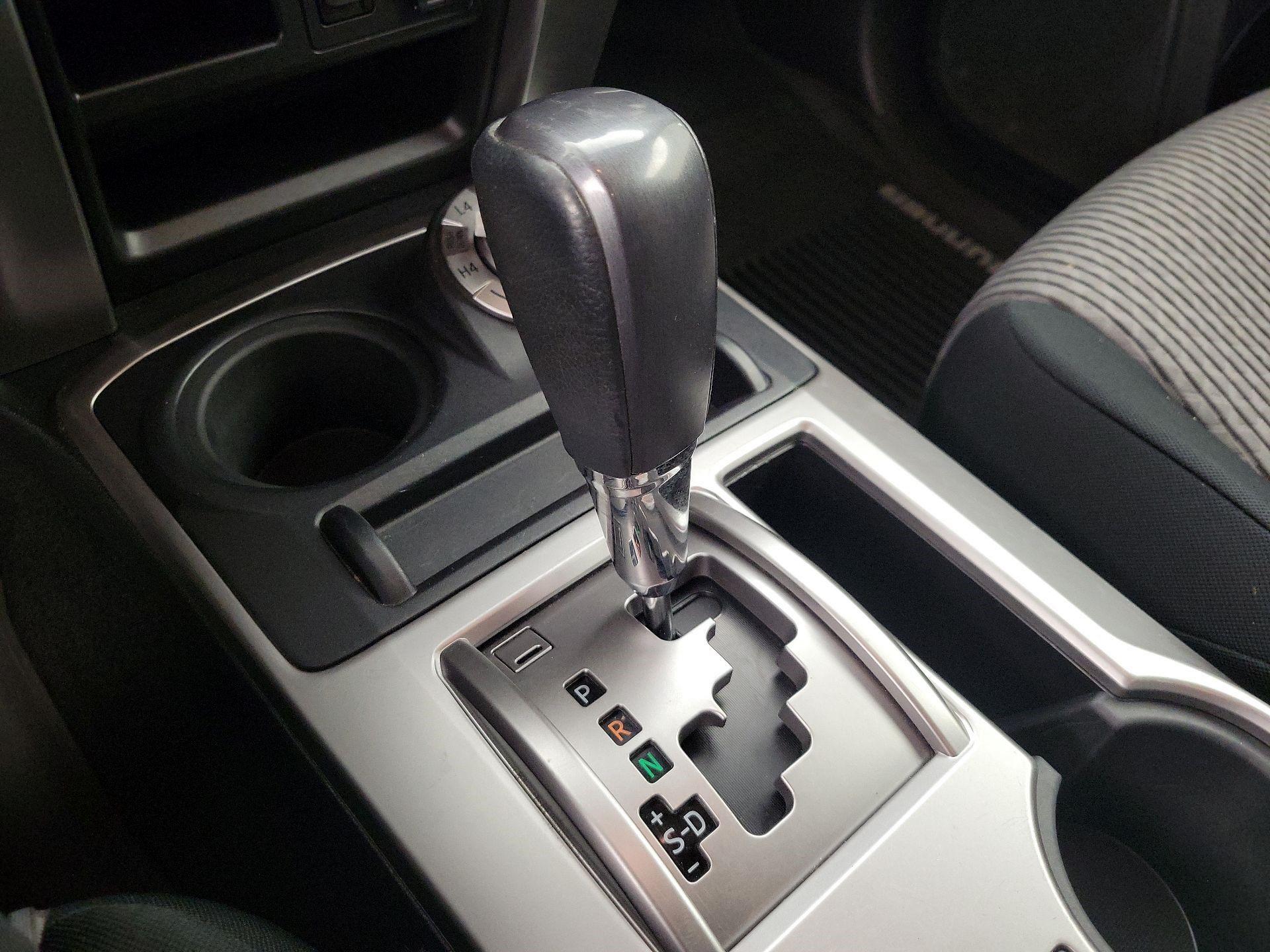 Thumbnail: 2016 Toyota 4Runner - 18