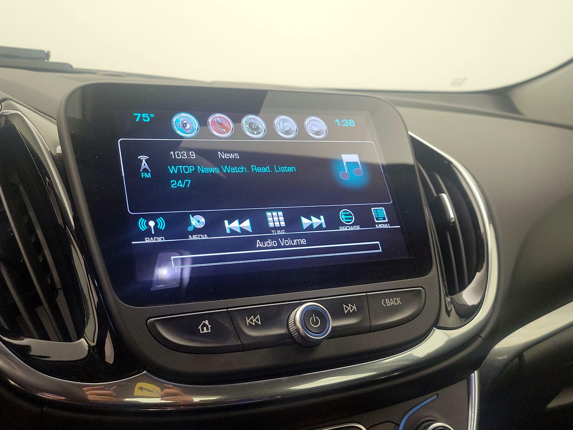 Thumbnail: 2017 Chevrolet Volt - 14