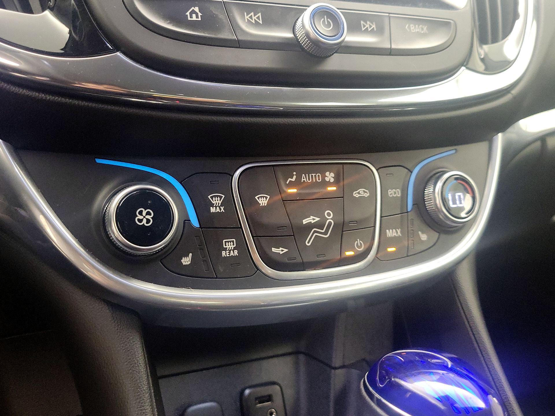 Thumbnail: 2017 Chevrolet Volt - 15