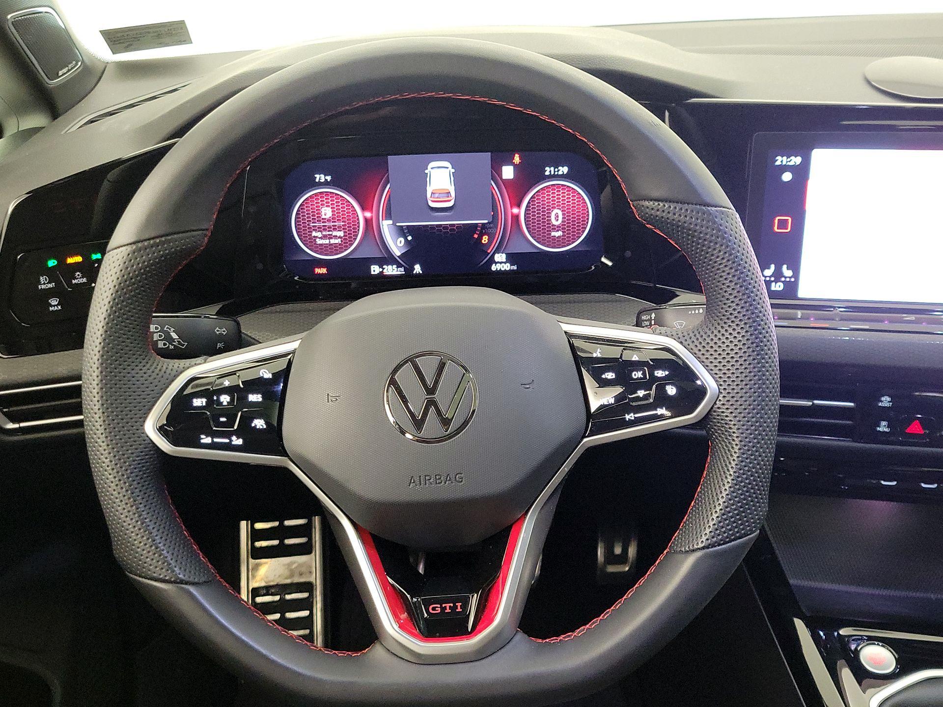 Thumbnail: 2024 Volkswagen Golf - 10