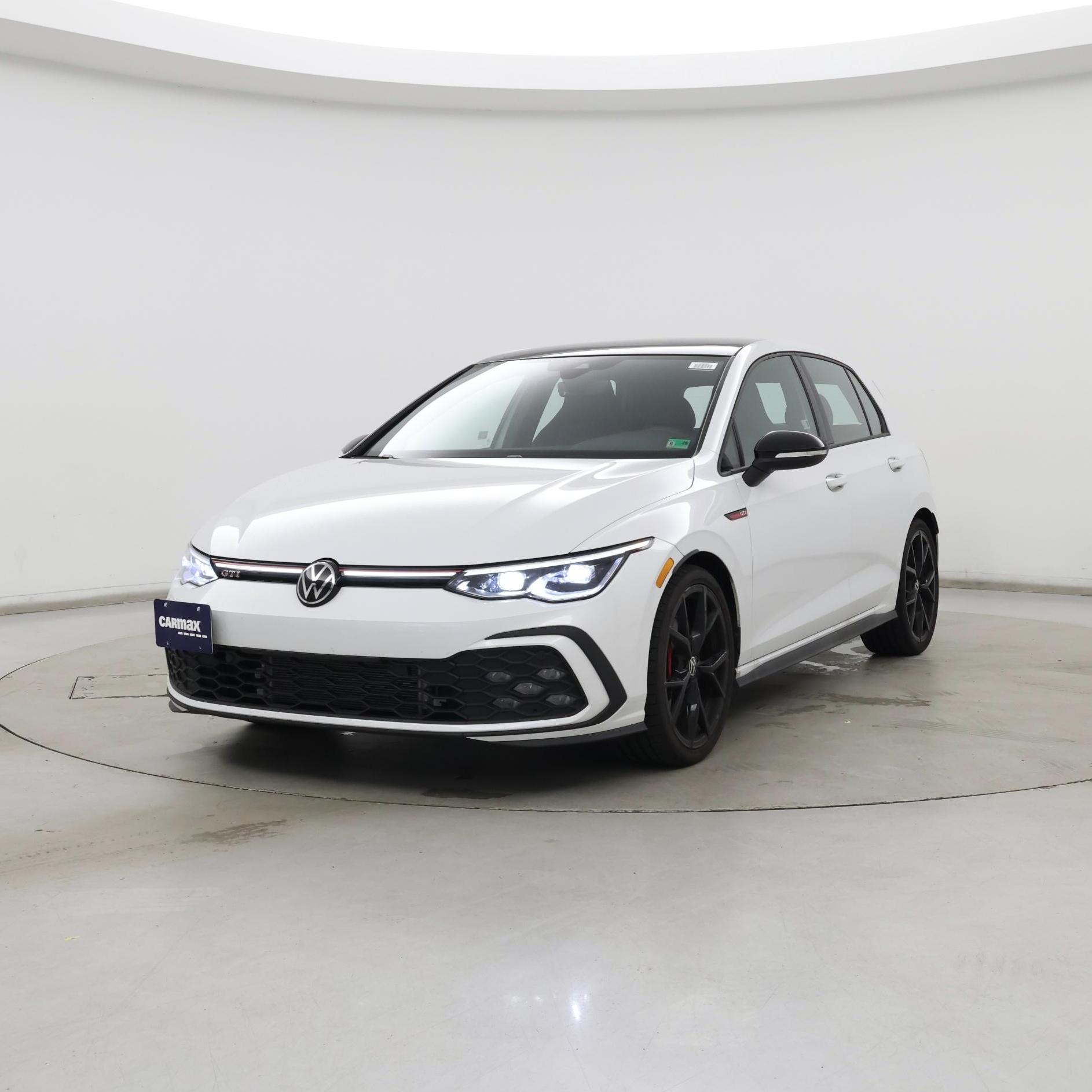 Thumbnail: 2024 Volkswagen Golf - 4