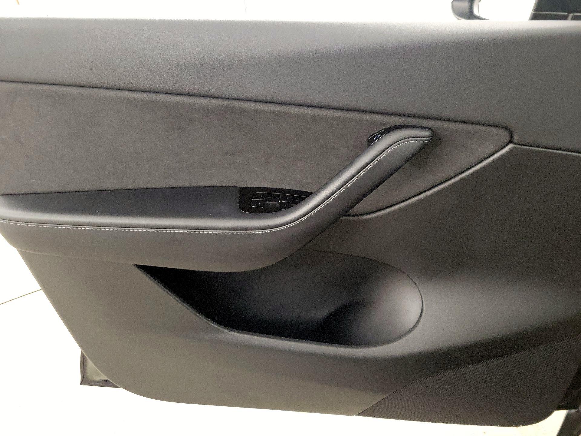 Thumbnail: 2021 Tesla Model Y - 12