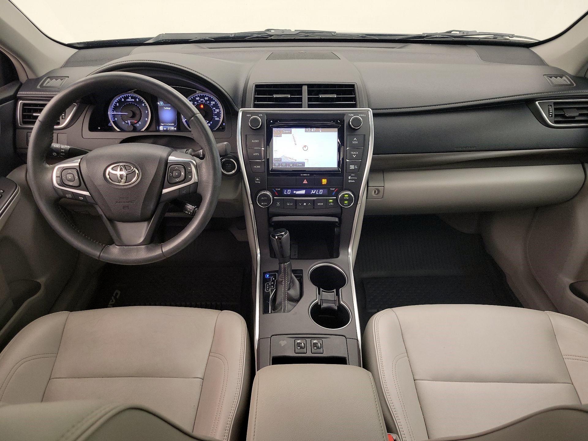 Thumbnail: 2017 Toyota Camry - 9