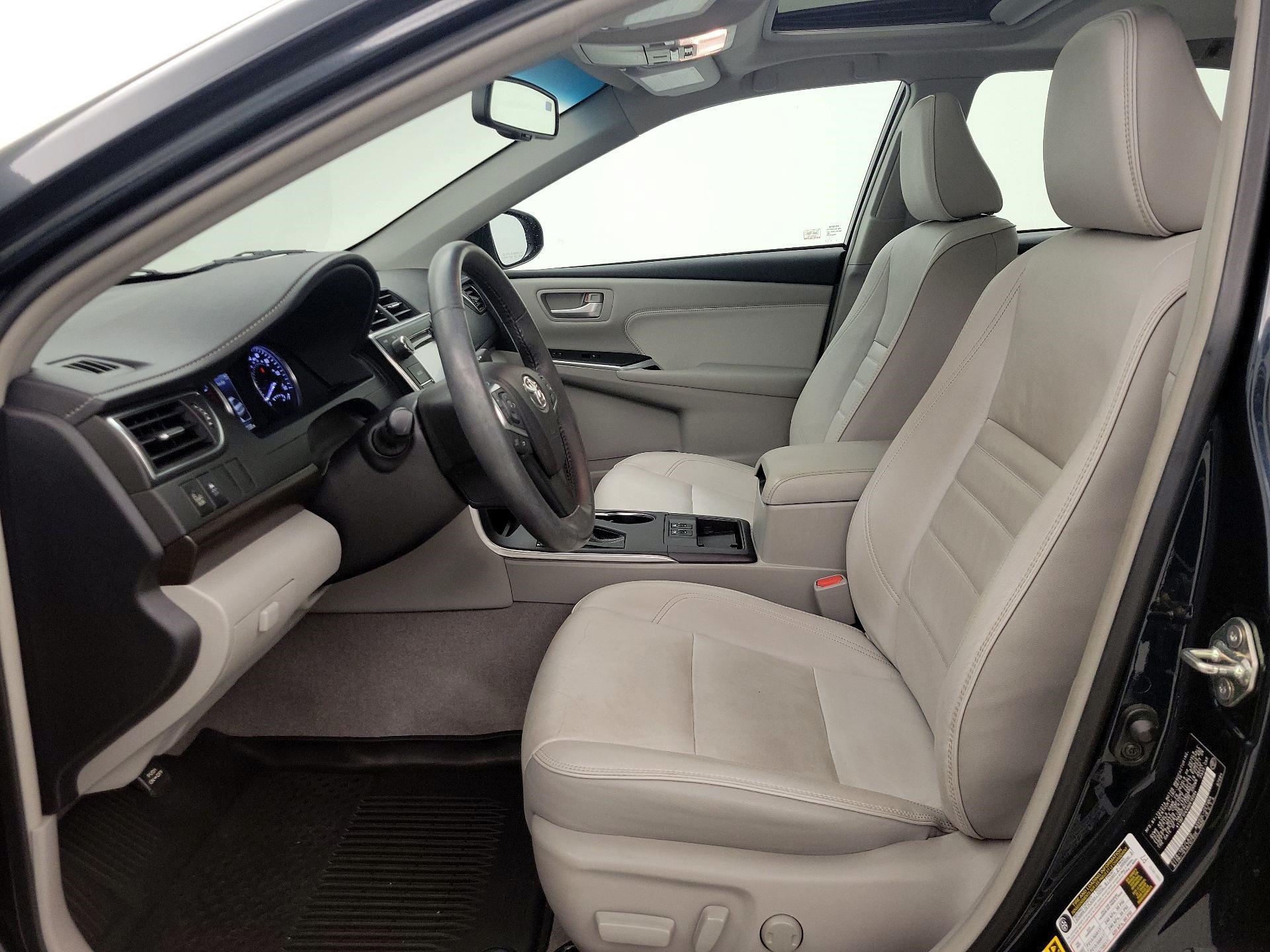 Thumbnail: 2017 Toyota Camry - 11