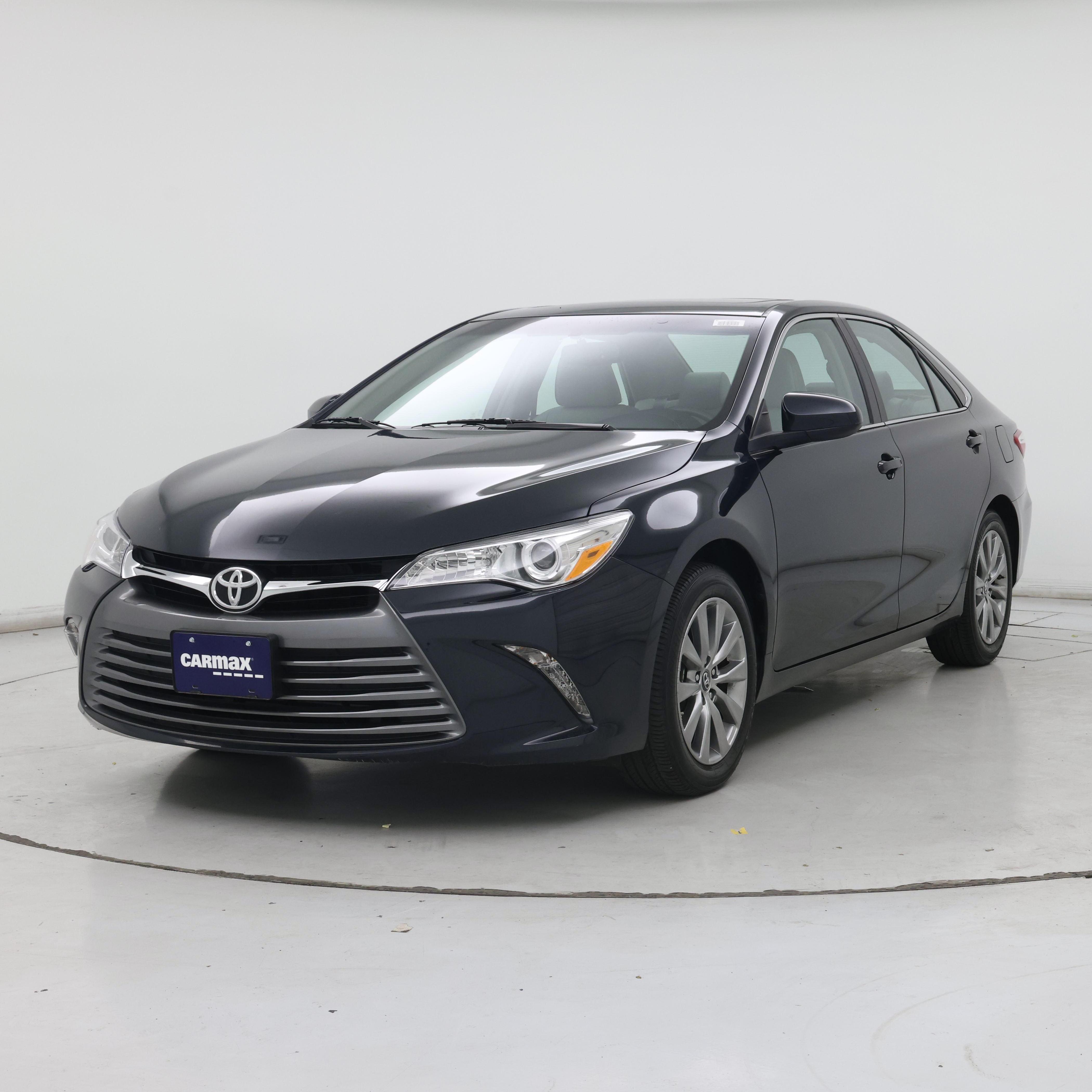 Thumbnail: 2017 Toyota Camry - 4