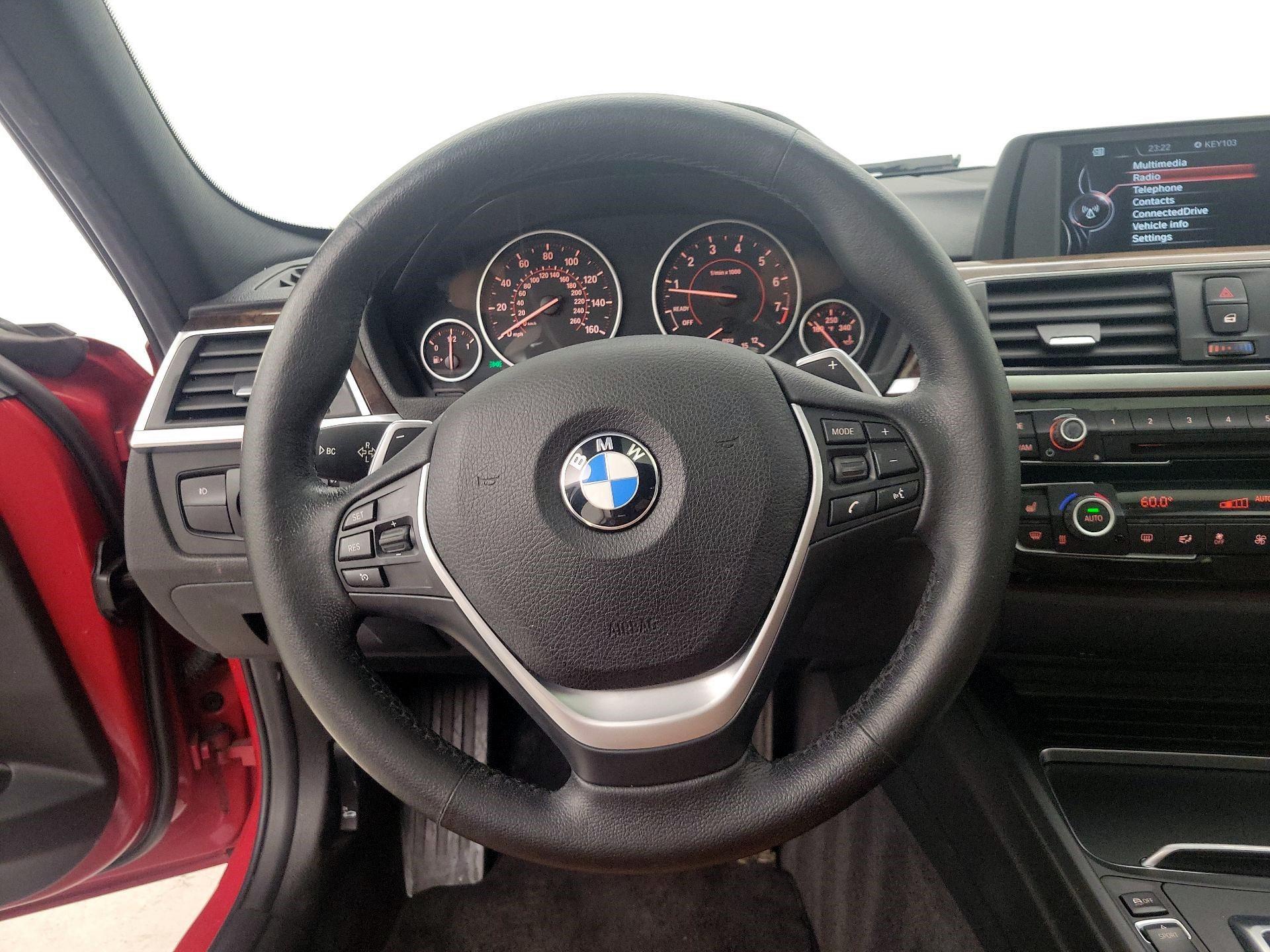 Thumbnail: 2016 BMW 3 Series - 10