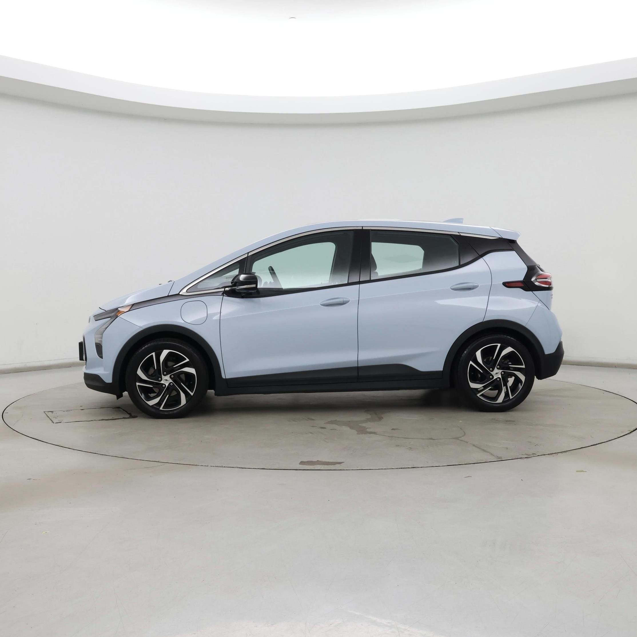Thumbnail: 2023 Chevrolet Bolt EV - 3
